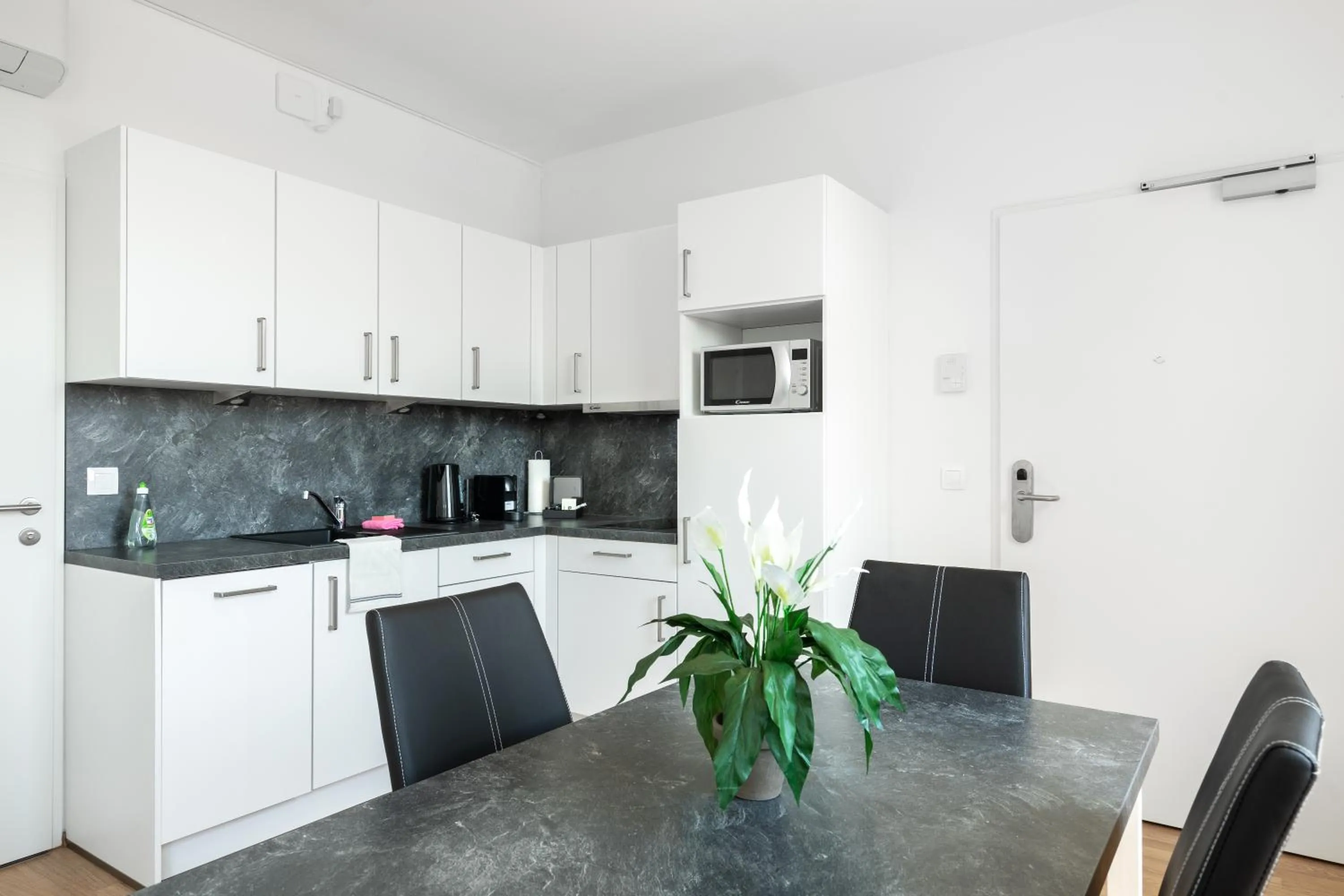 Coffee/tea facilities in FeelGood Apartments LakeLiving inklusive Garagenplatz