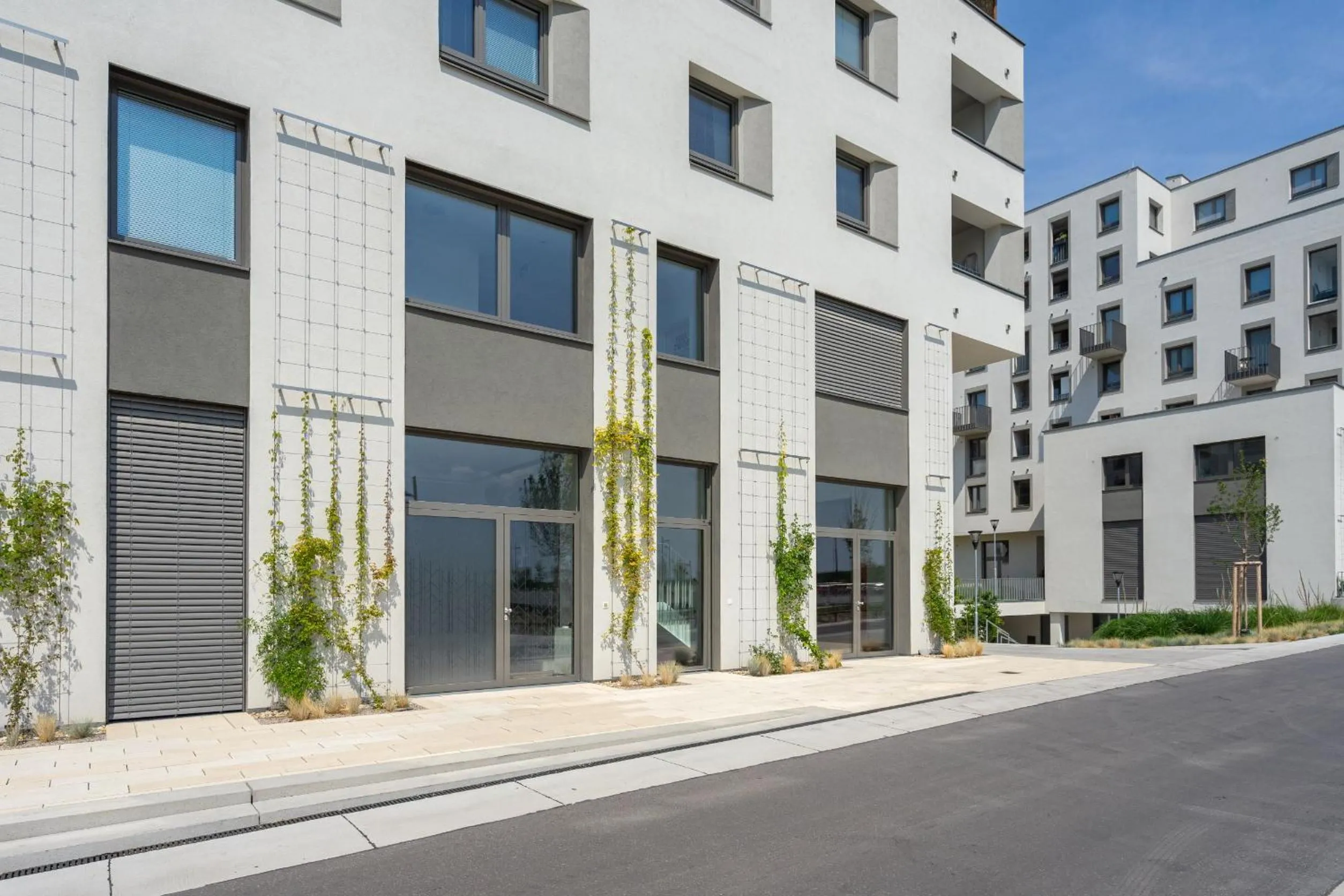 Property building in FeelGood Apartments LakeLiving inklusive Garagenplatz