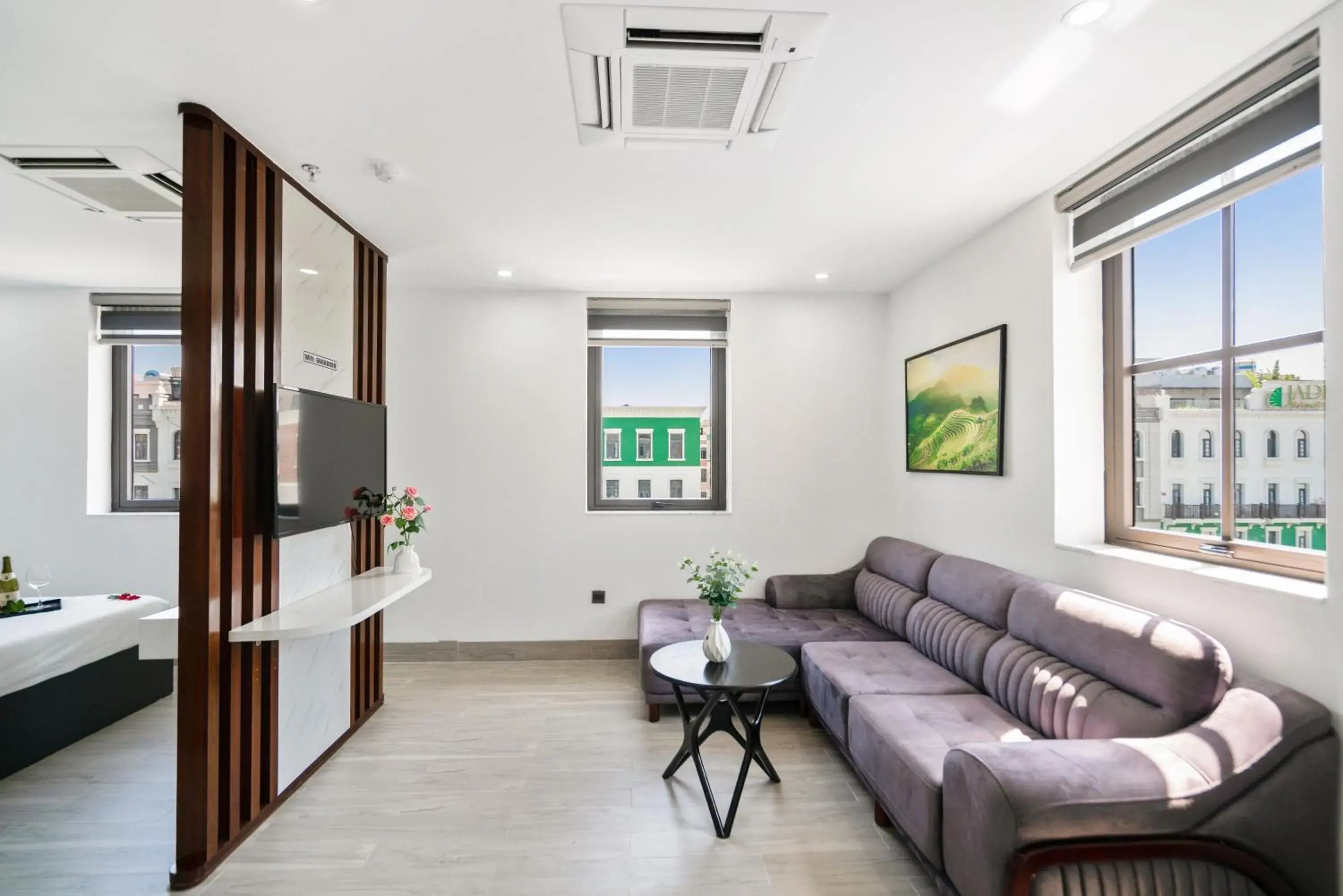 King Suite in The Enchanted Ha Long Hotel King Suite in The Enchanted Ha Long Hotel