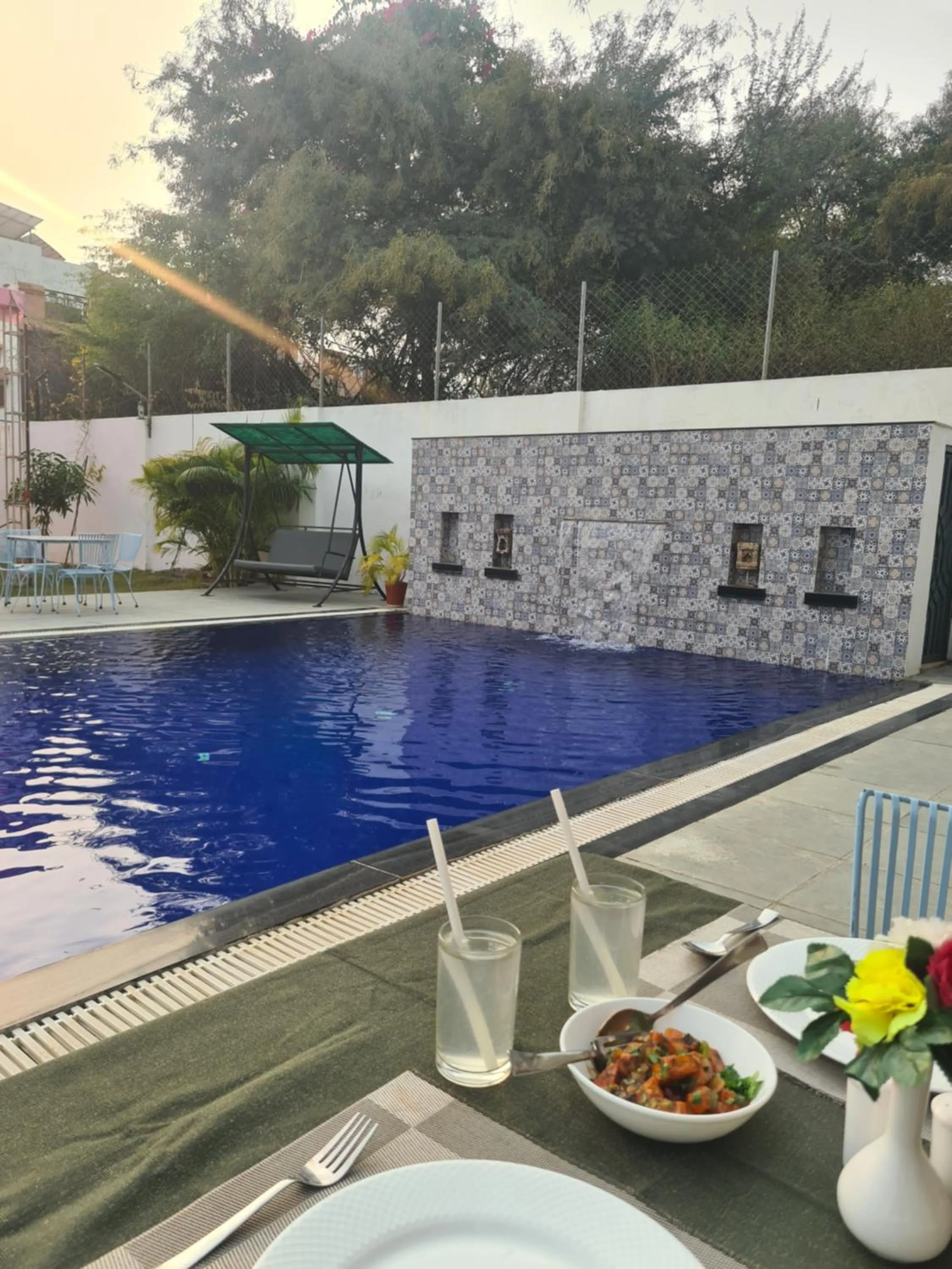 Swimming pool in Boheda Manor - Luxury Retreat