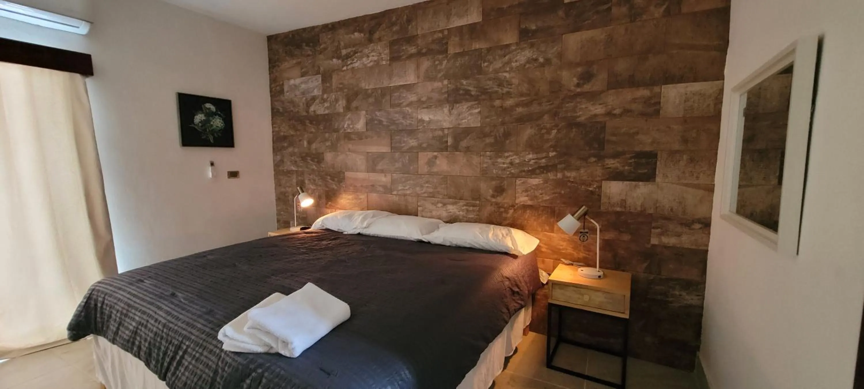 Photo of the whole room, Bed in Doña Adelina House