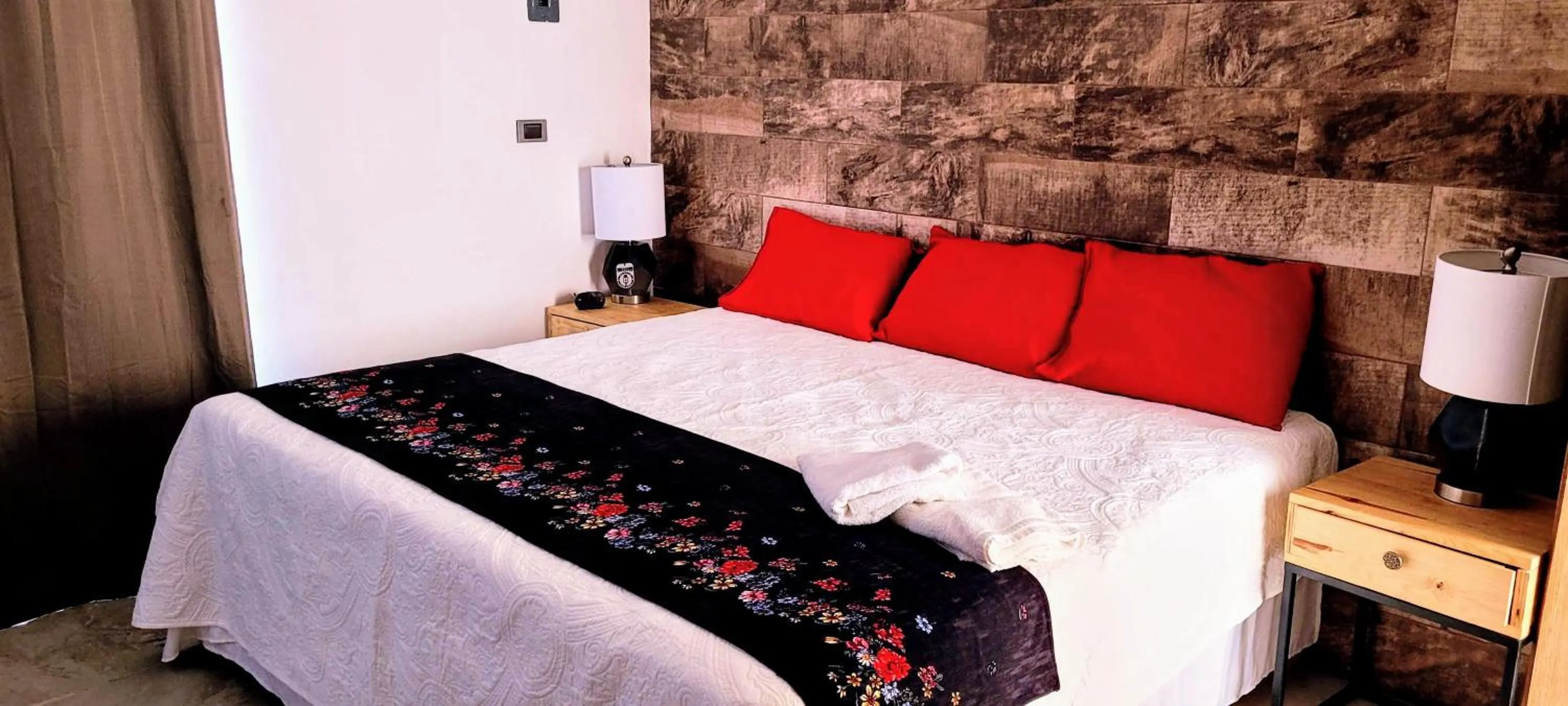 Bedroom, Bed in Doña Adelina House