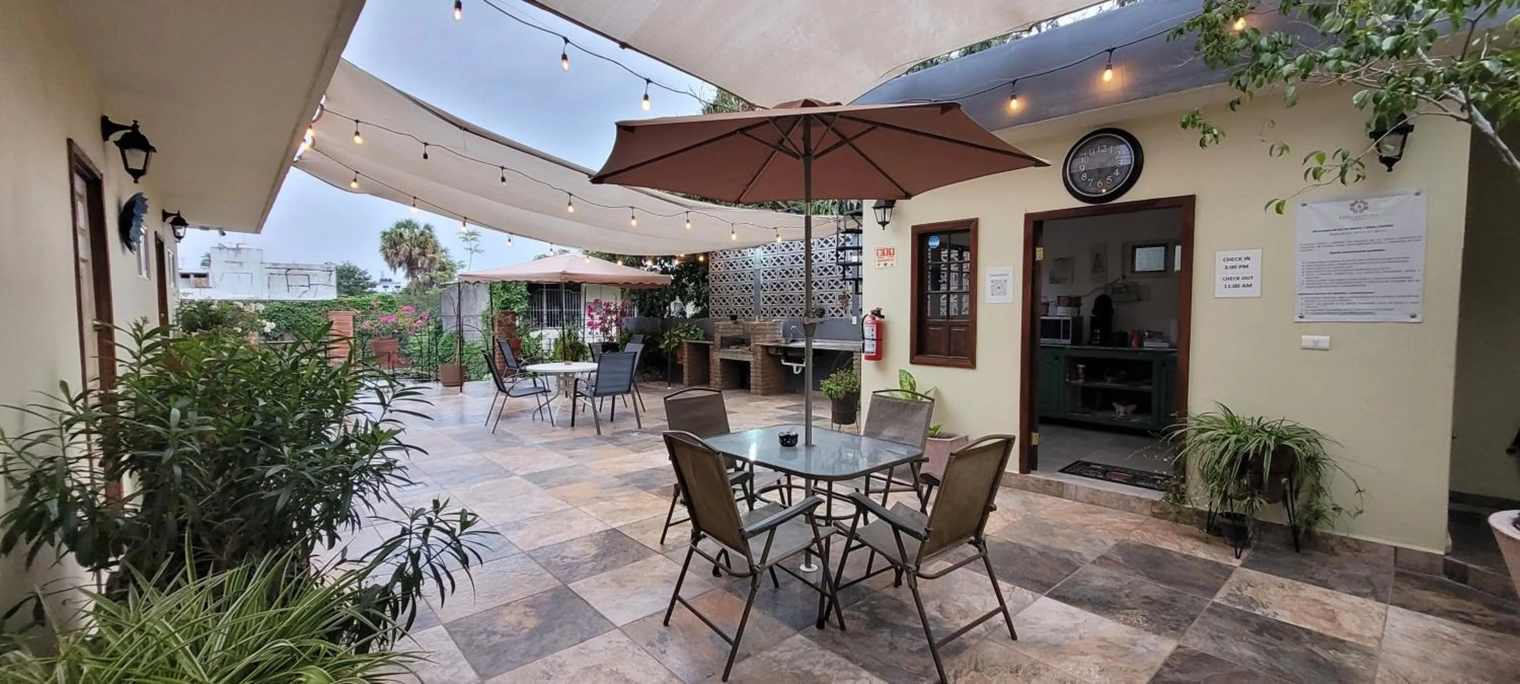 Property building in Doña Adelina House