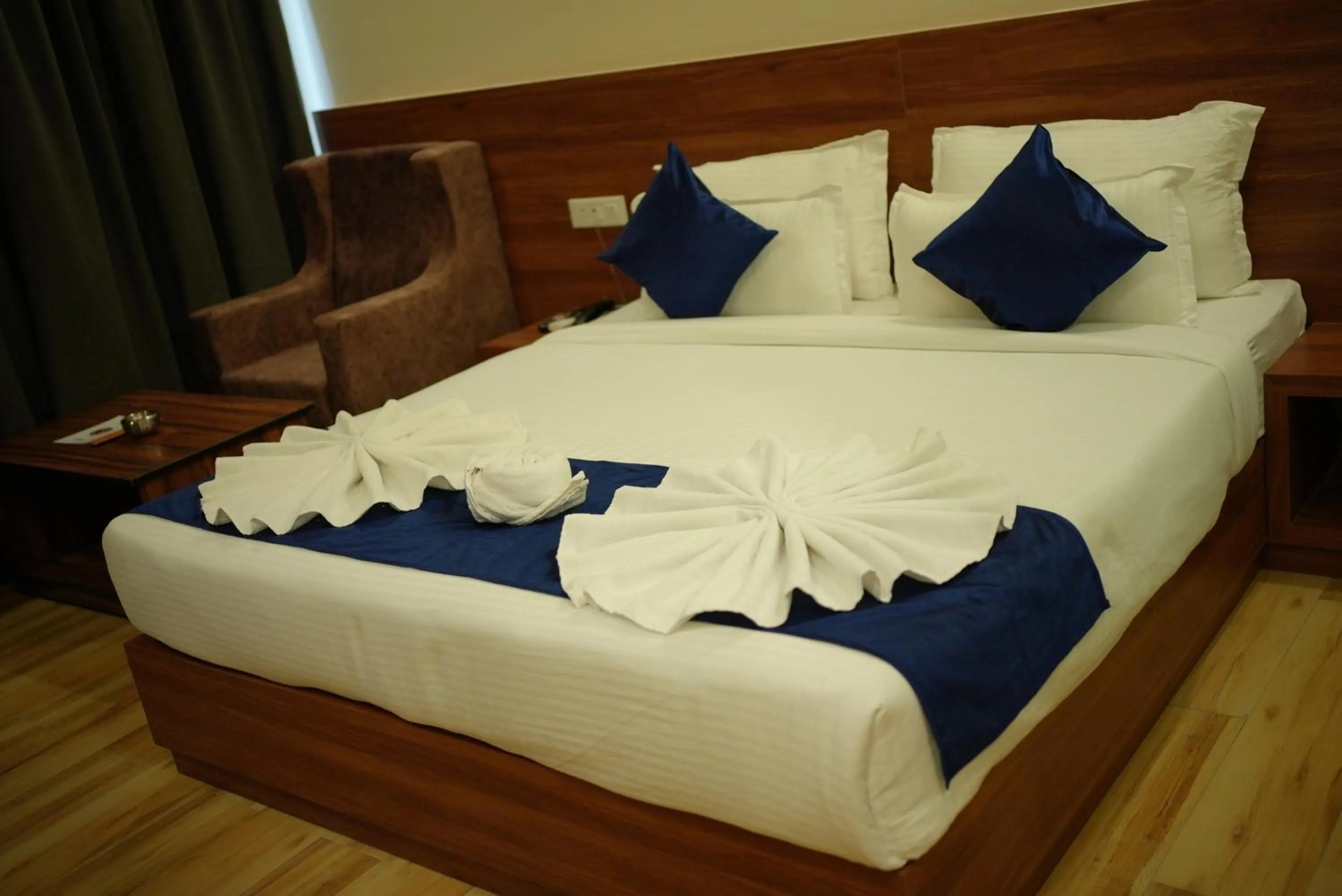 Bed in HOTEL MAKHAN VIHAR