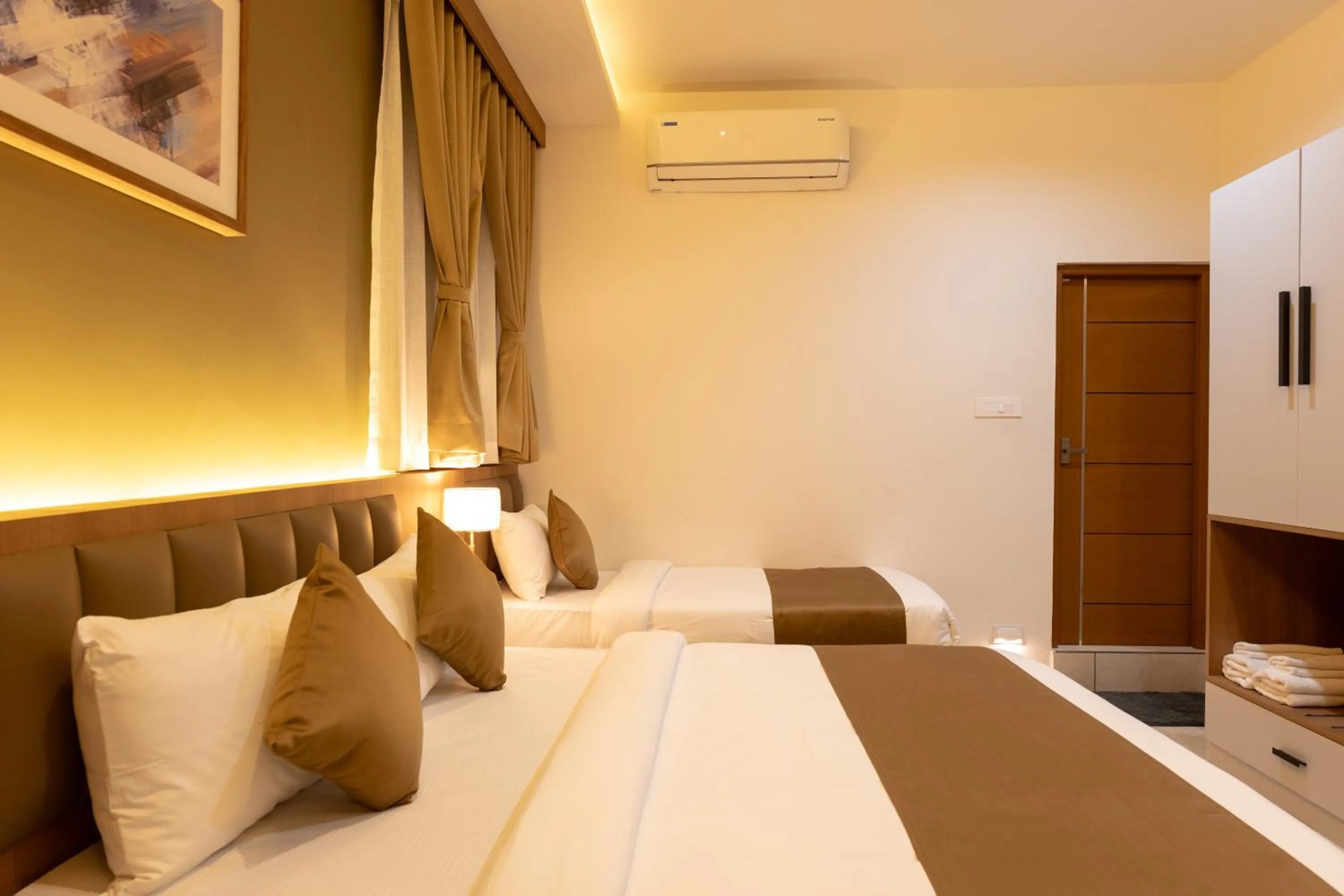 Bed in MEDLEY REGENCY