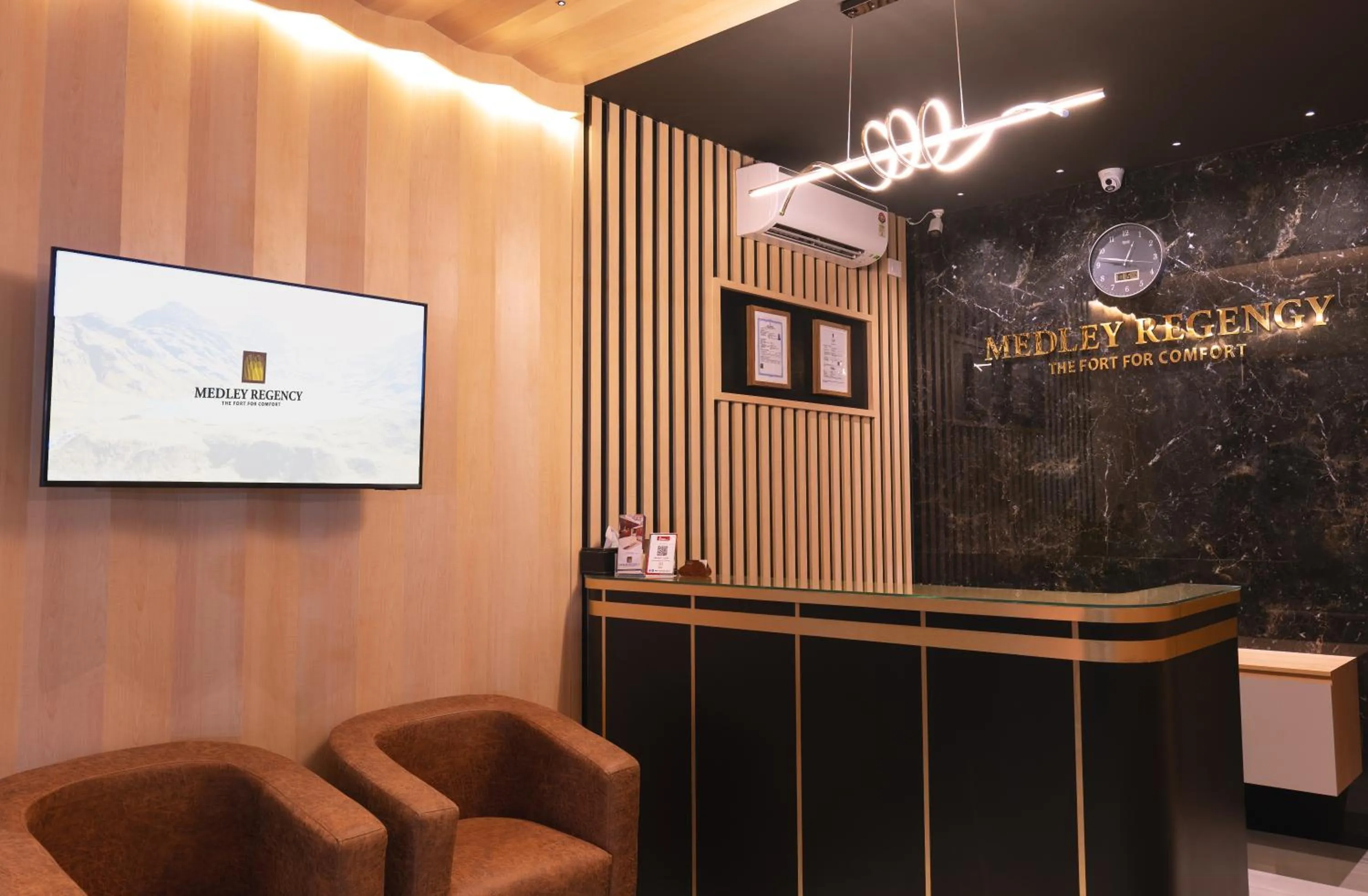 Seating area in MEDLEY REGENCY