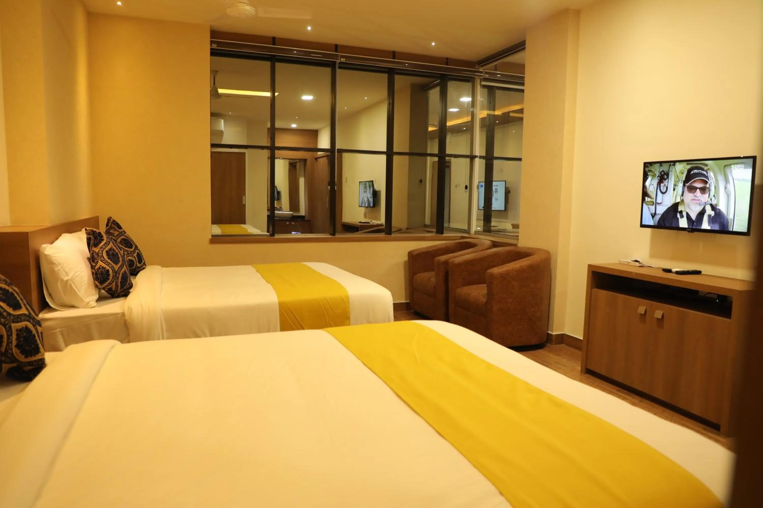 Communal lounge/ TV room, Bed in MEDLEY REGENCY