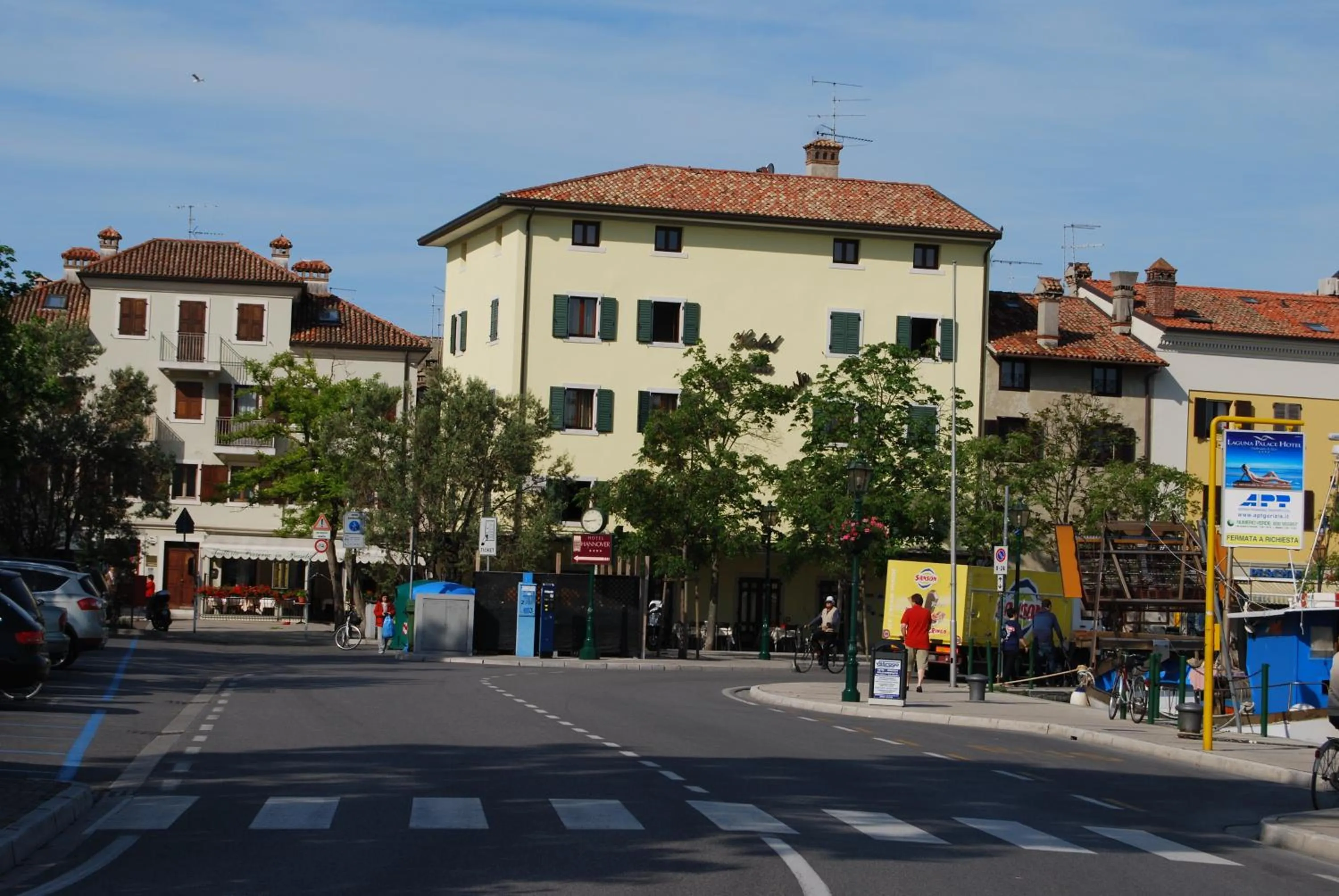 Property building in Hotel Alla città di Trieste