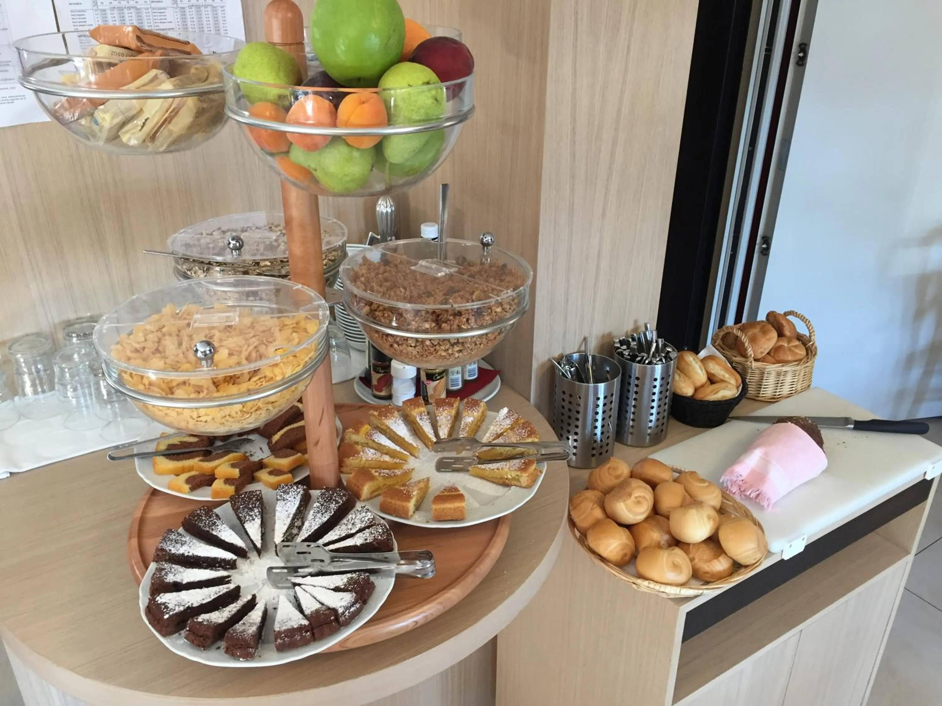 Breakfast in Hotel Alla città di Trieste