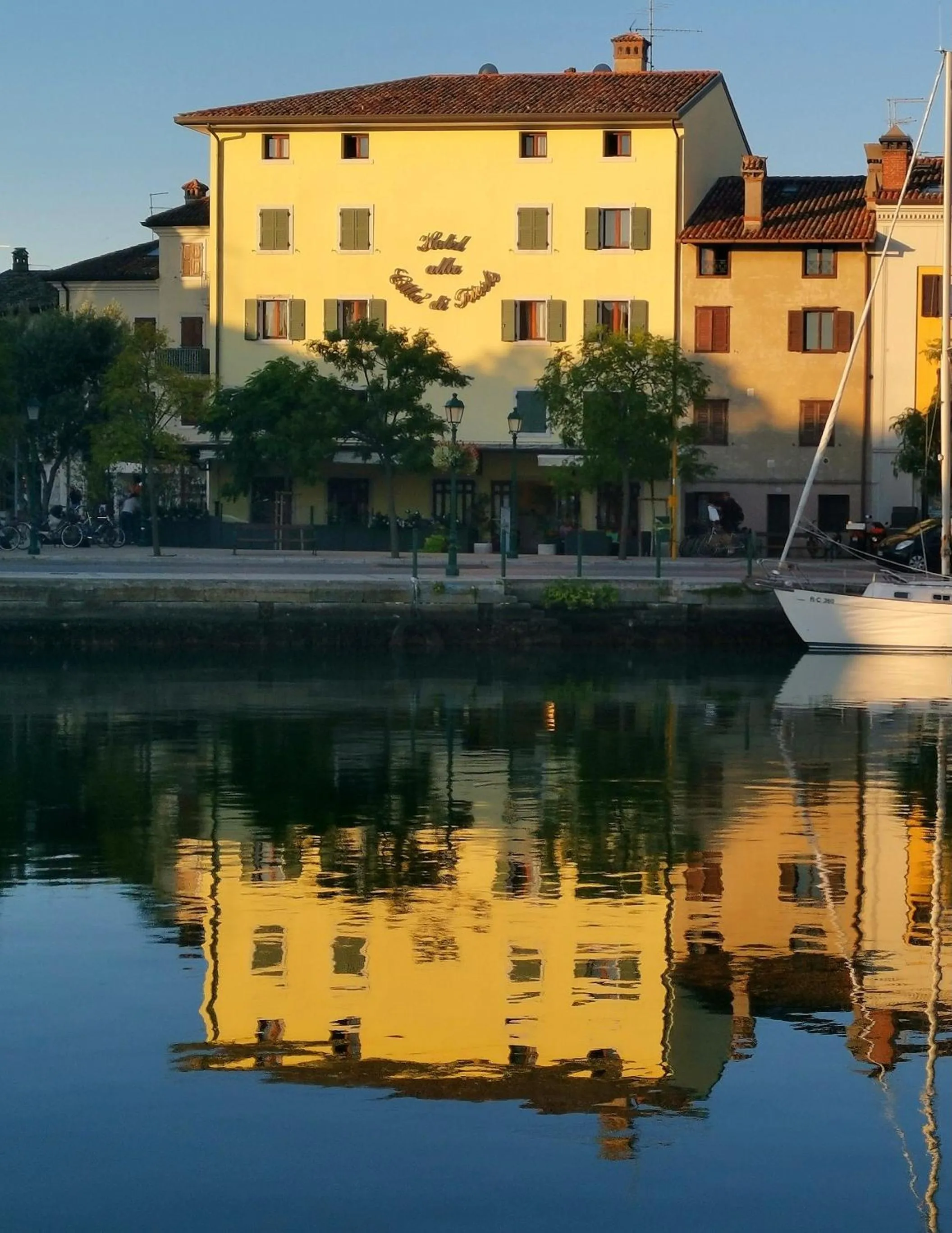 Property building in Hotel Alla città di Trieste