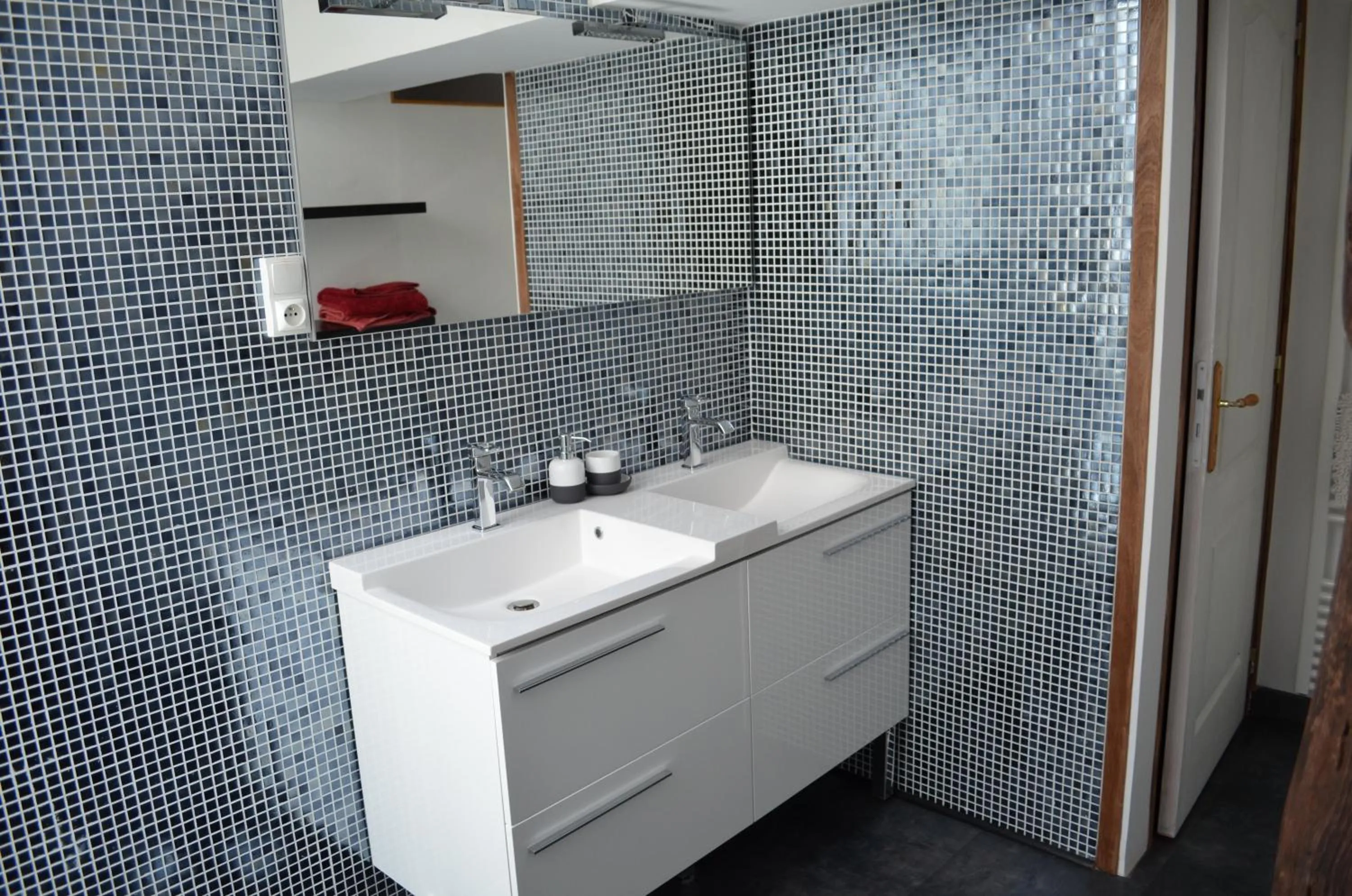 Bathroom in La Fontenelle Chambres d'Hôtes