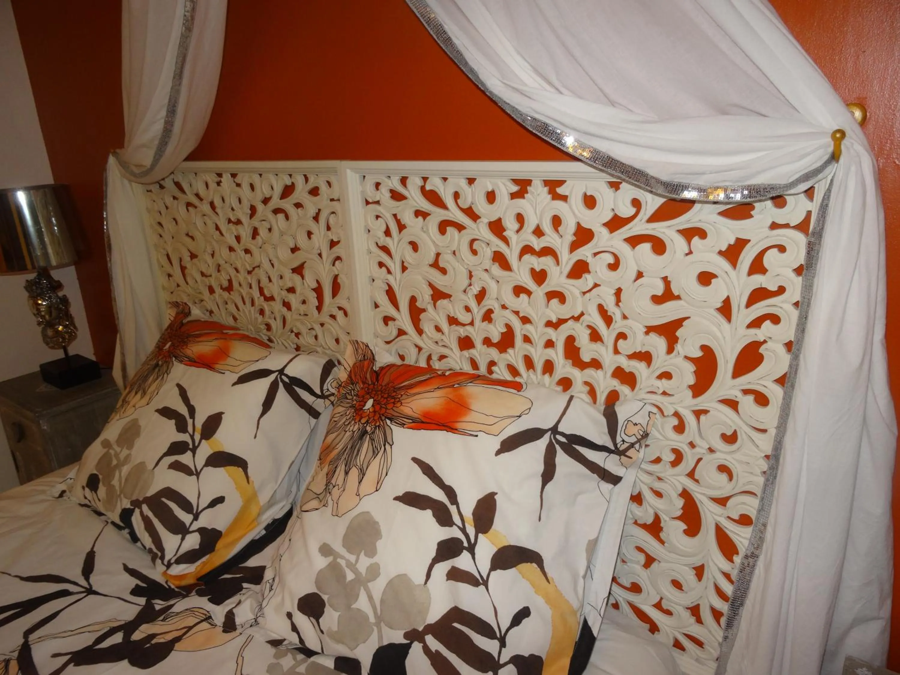 Bed in La Fontenelle Chambres d'Hôtes