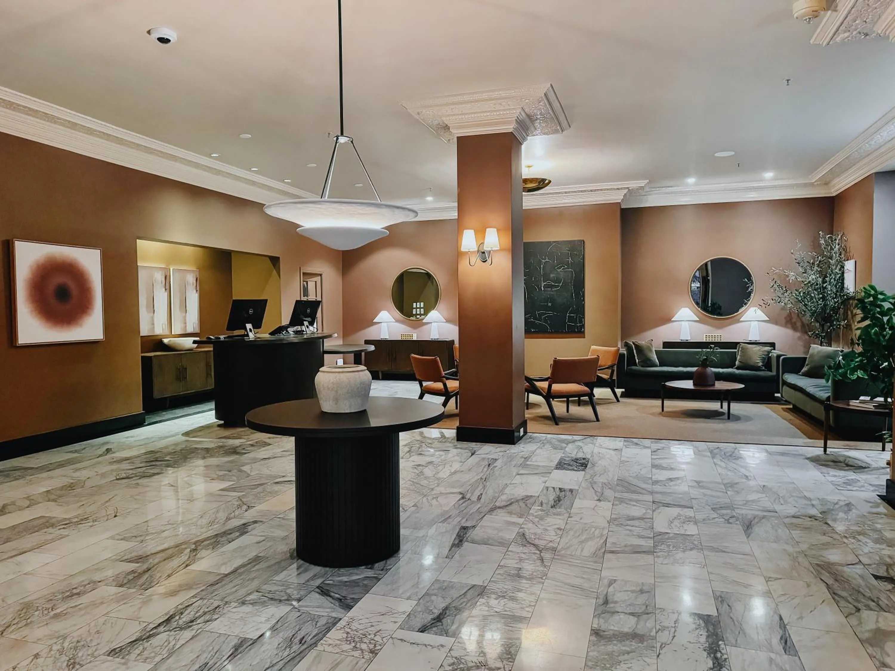Lobby or reception in FOUND Hotel Carlton, Nob Hill