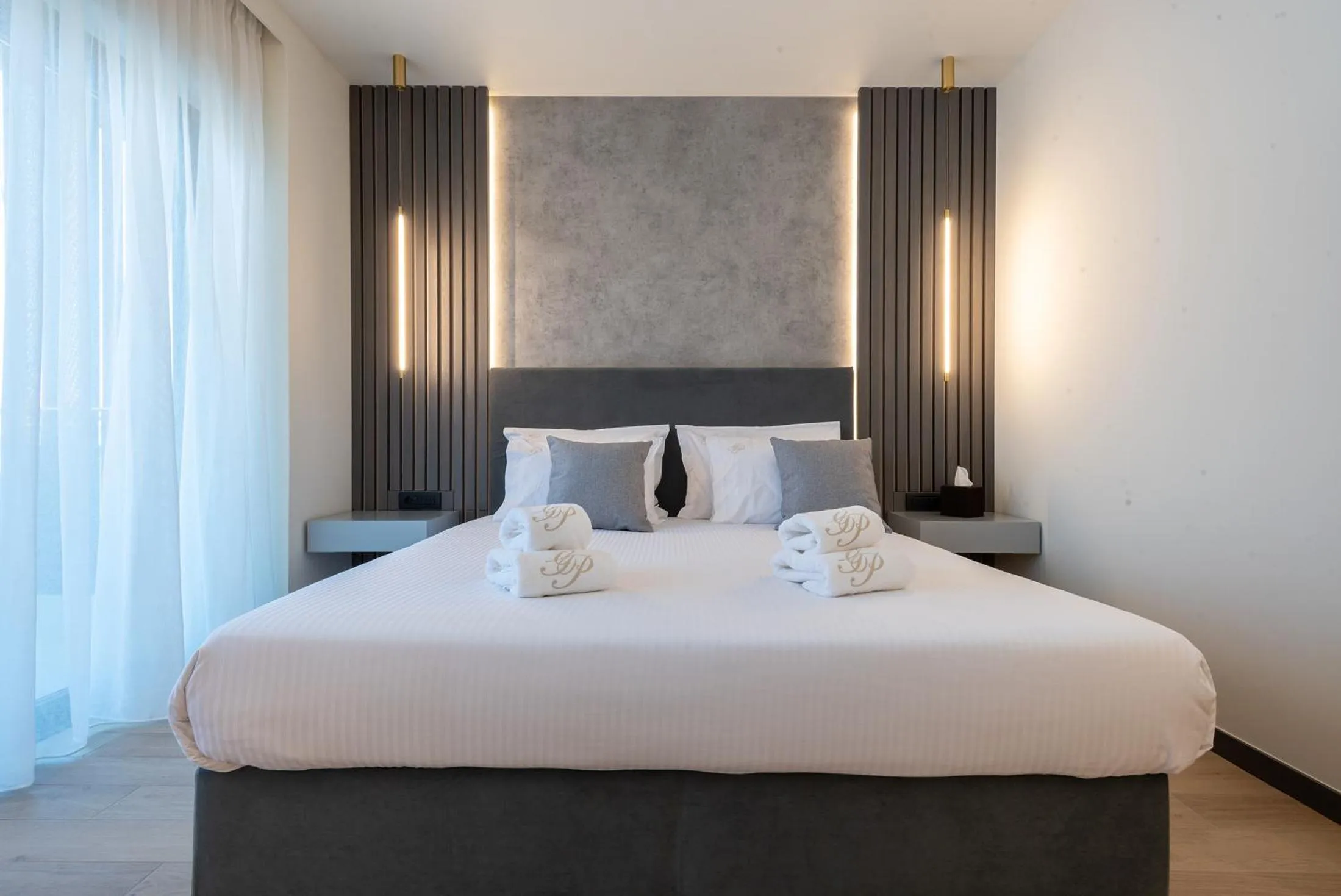 Bed in GRAND PATELLI