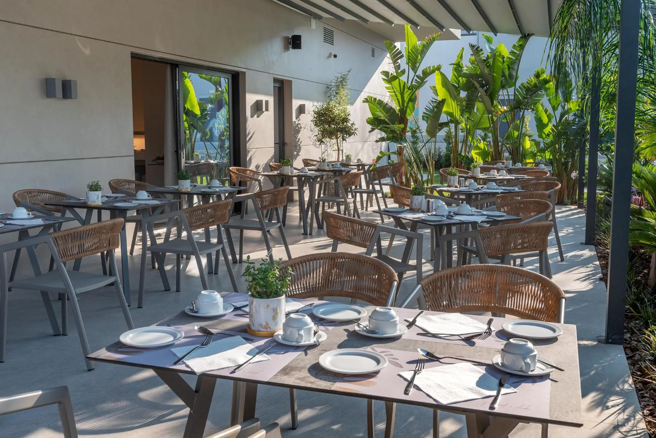 Patio in GRAND PATELLI