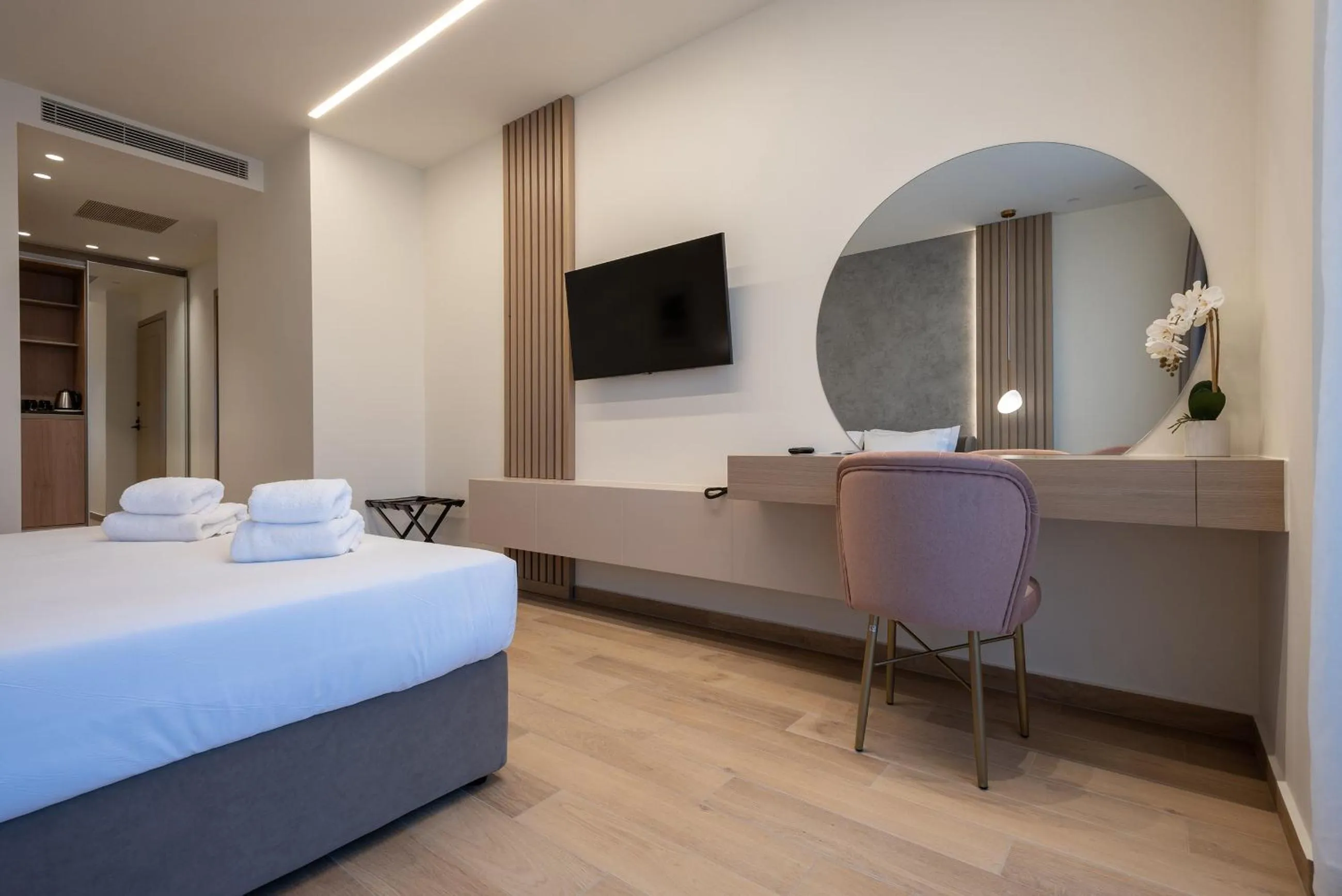 Bed in GRAND PATELLI