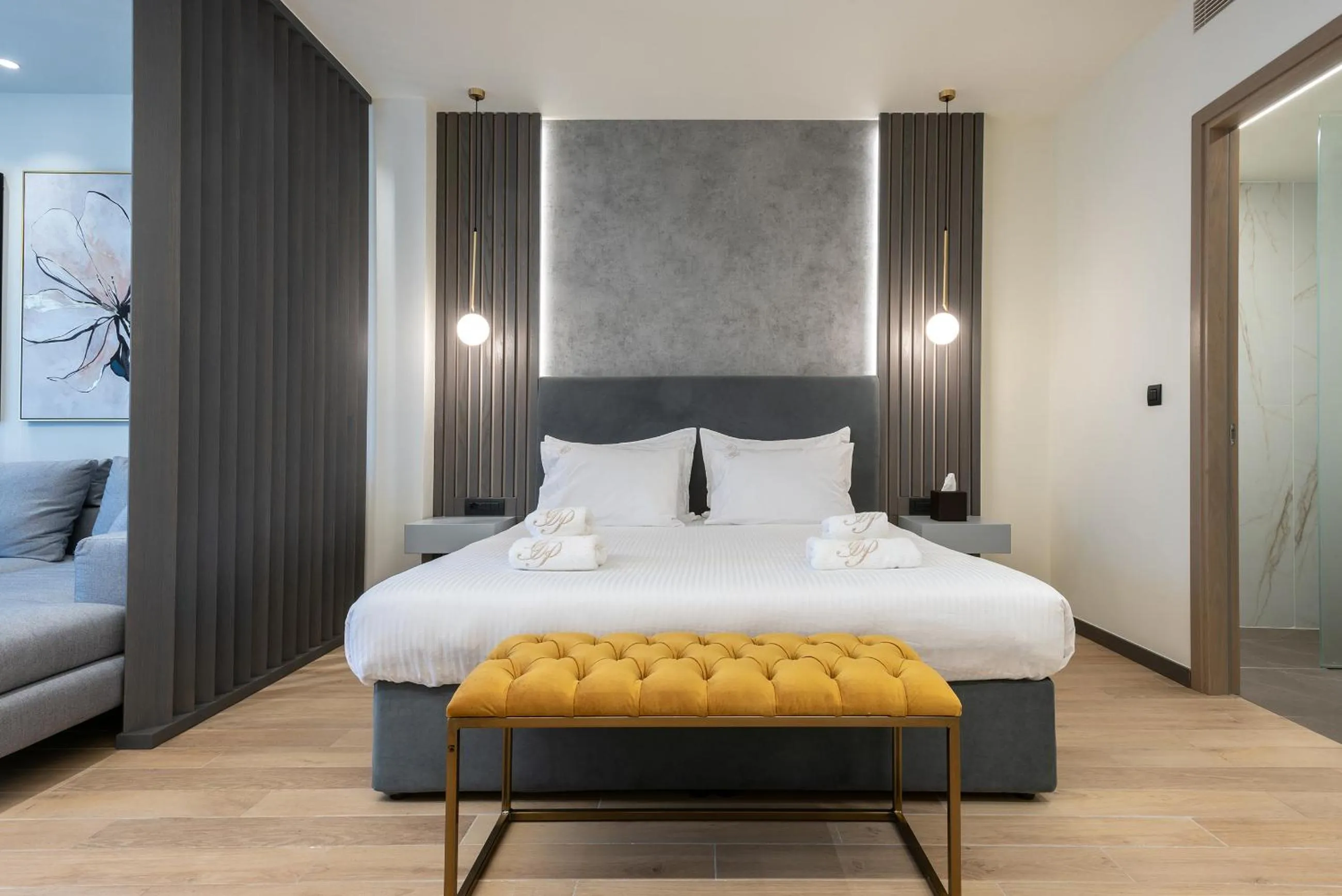 Bed in GRAND PATELLI