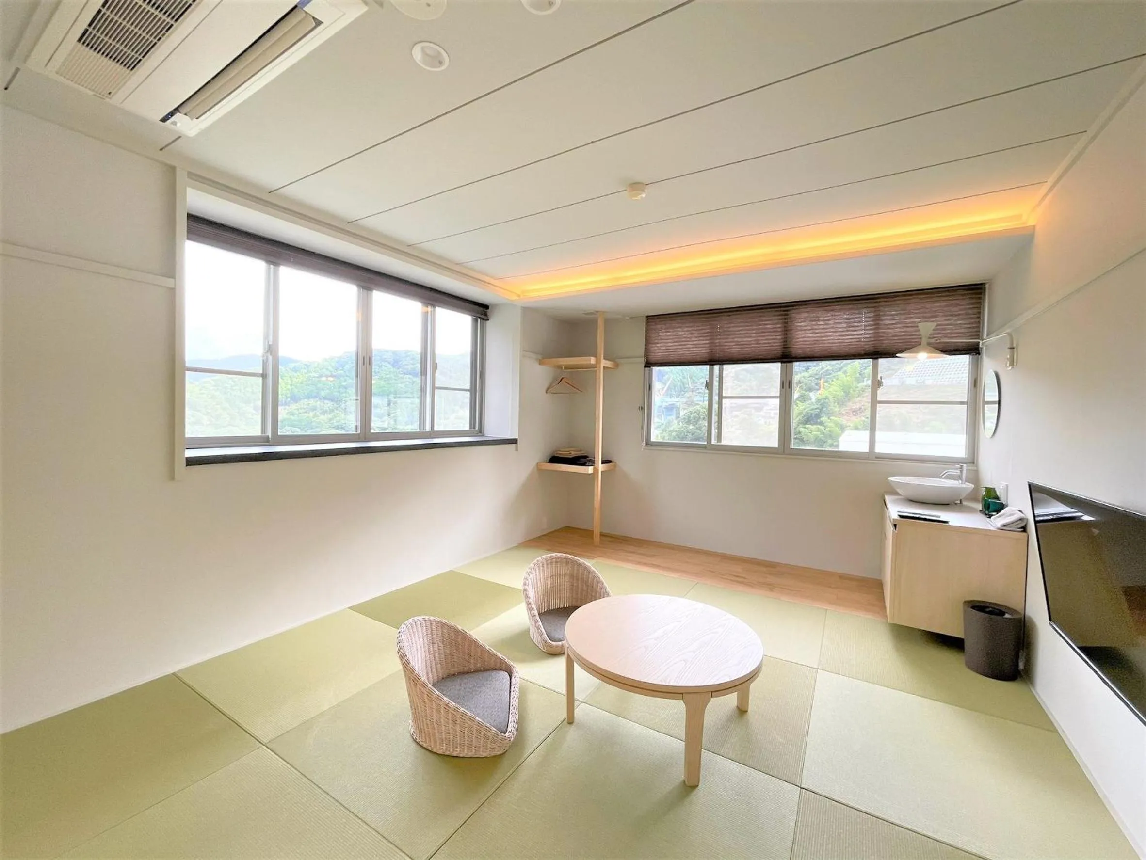 Photo of the whole room in Zen no Yu