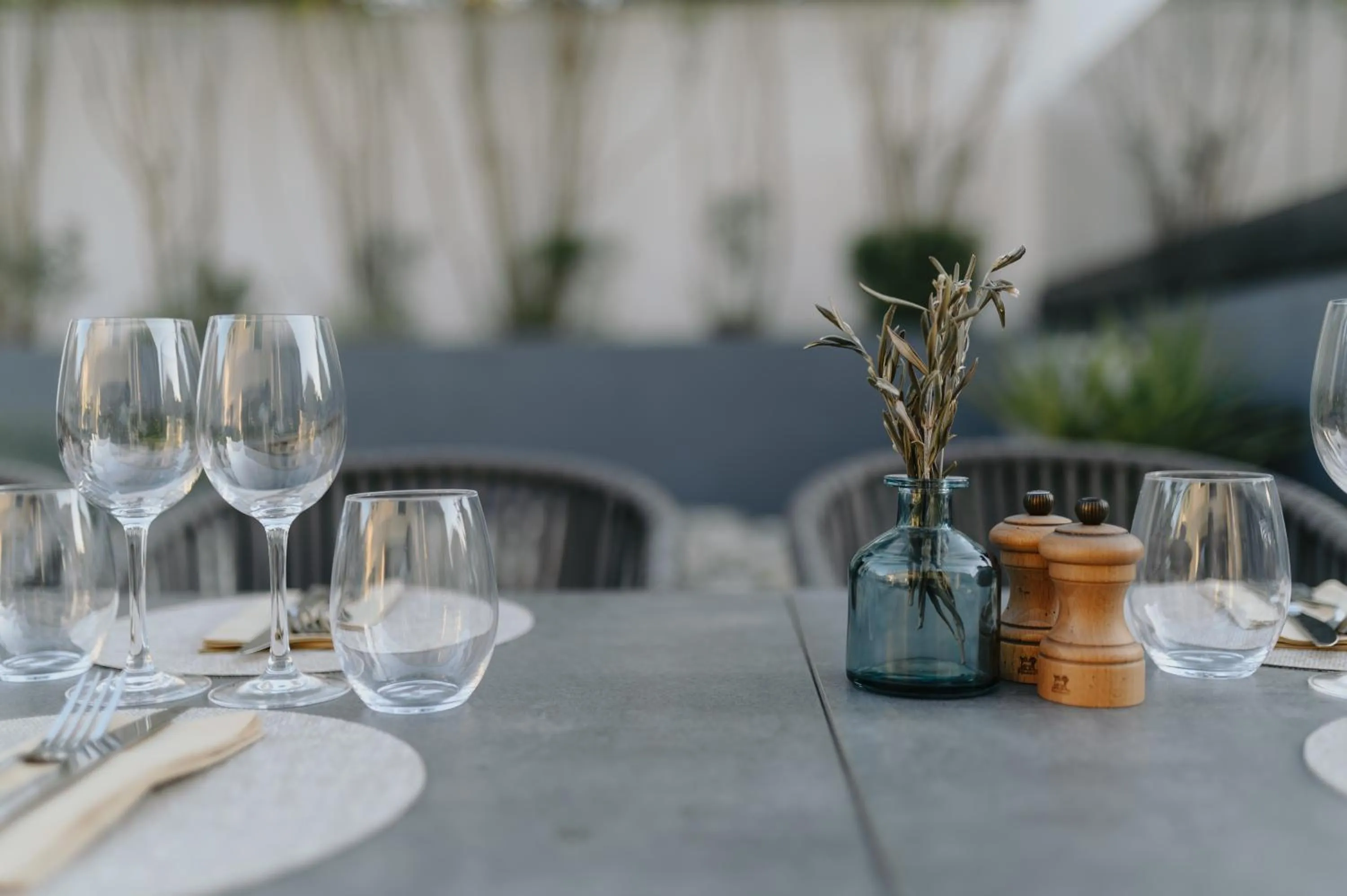 Restaurant/places to eat in Le Meez