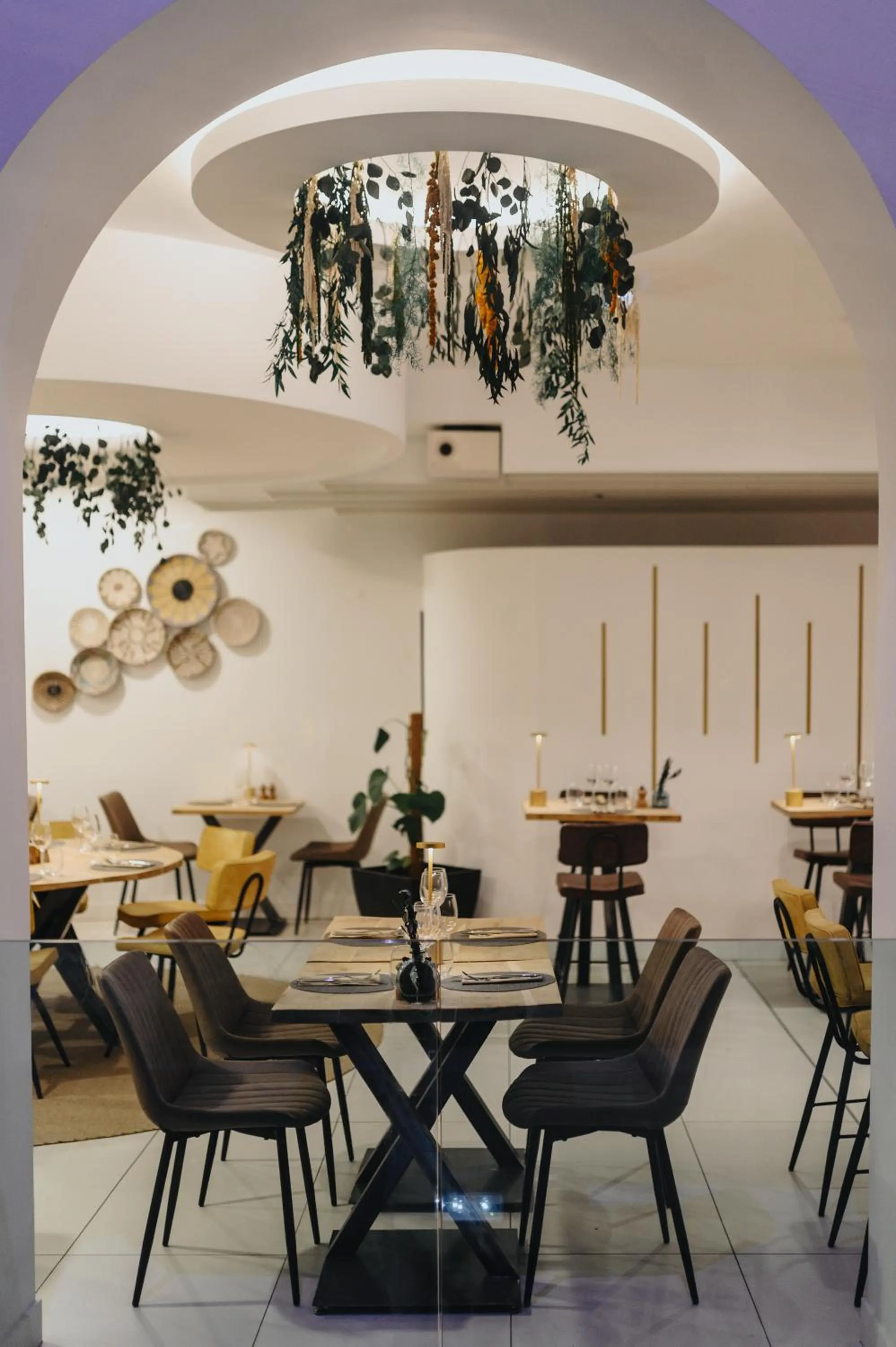 Restaurant/places to eat in Le Meez