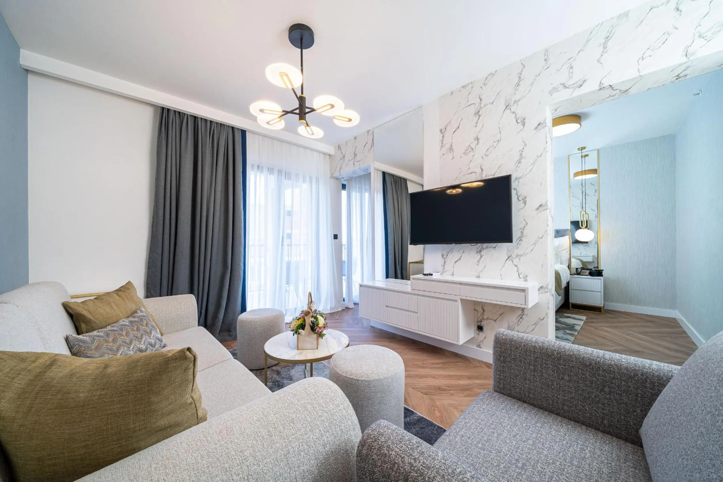 Living room in Hotel Millennium by Aycon