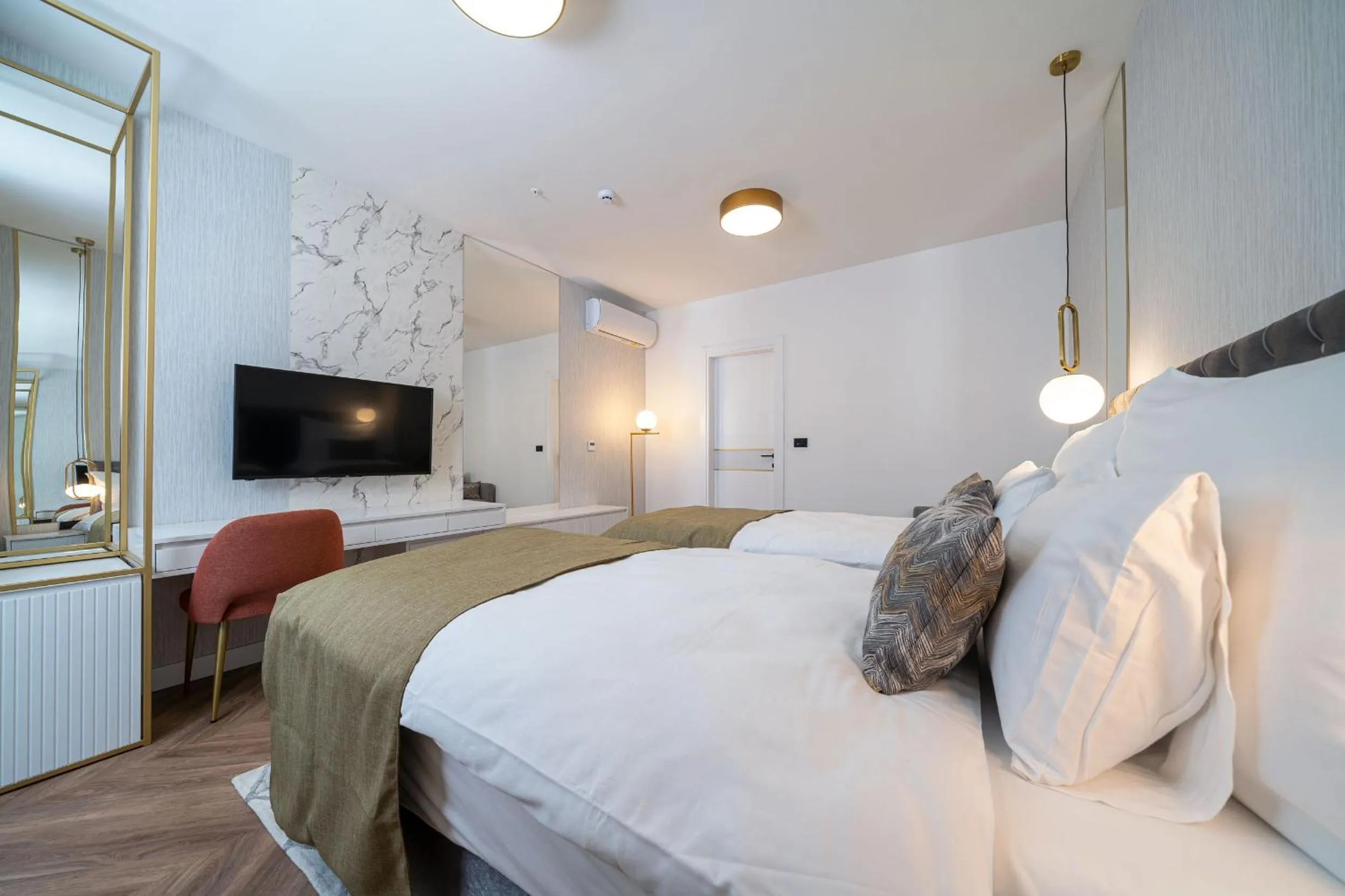 Bed in Hotel Millennium by Aycon