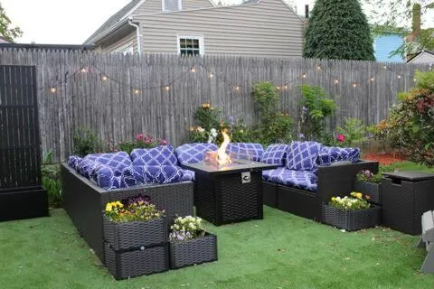 NEW! Family-Friendly Getaway -1 Mi to Dtwn Salem w Roof Deck & Tiki Bar