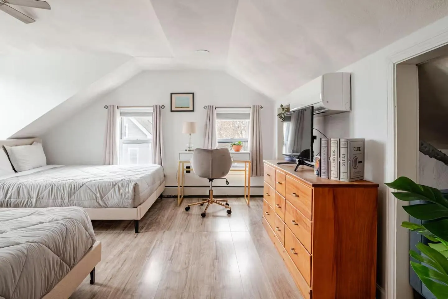 Bed in NEW! Family-Friendly Getaway -1 Mi to Dtwn Salem w Roof Deck & Tiki Bar