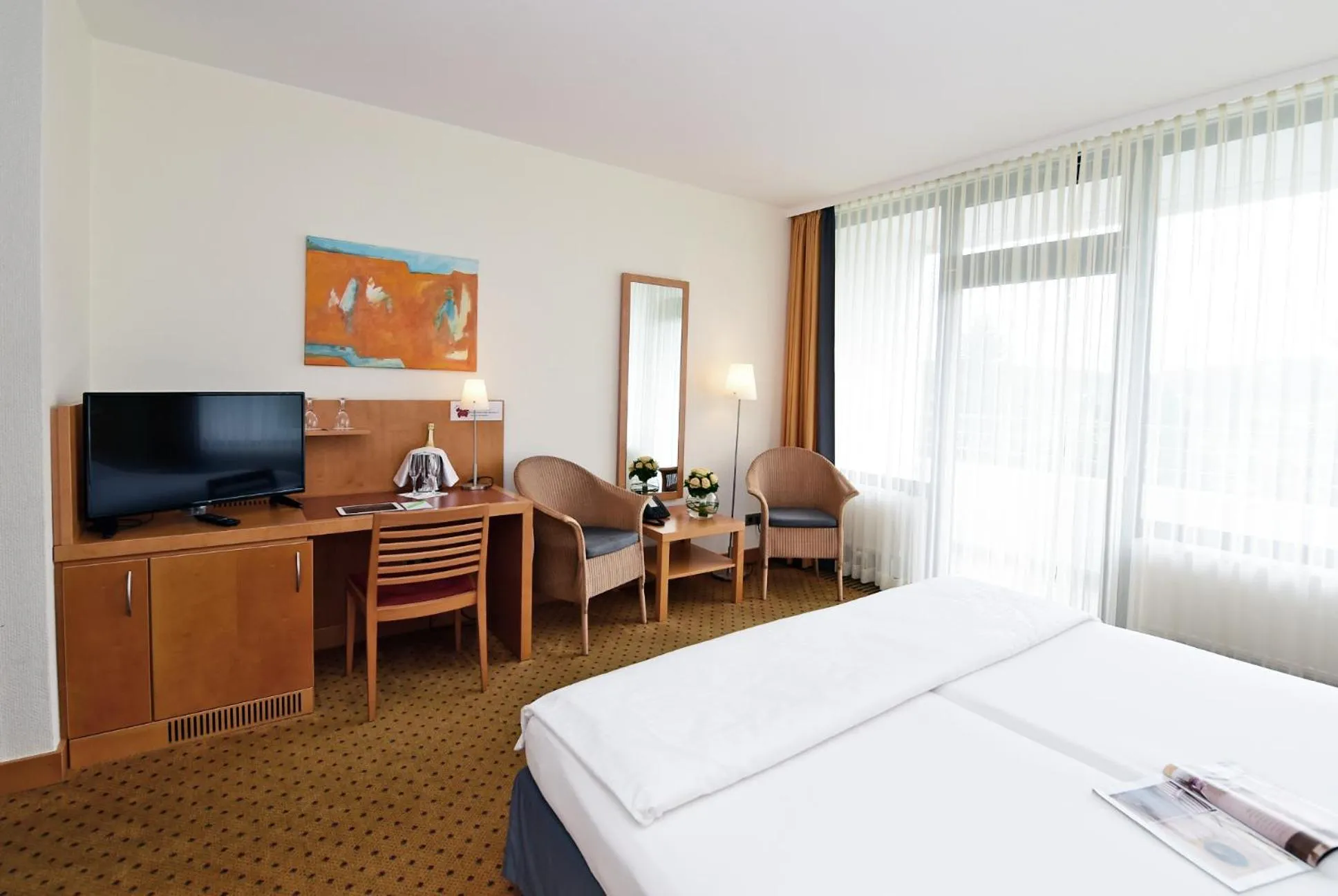 Photo of the whole room in Hotel Am Kurpark