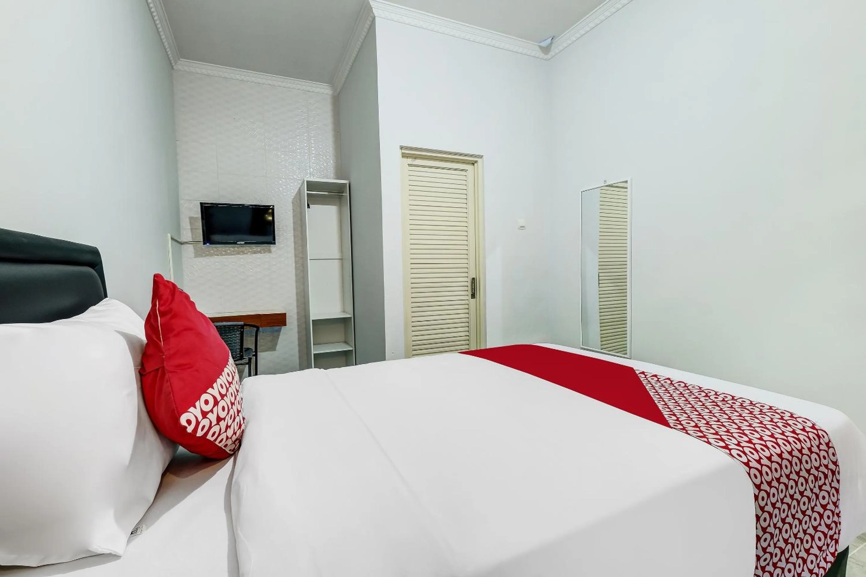 Bedroom, Bed in Capital O 90983 Harmony Easy Stay