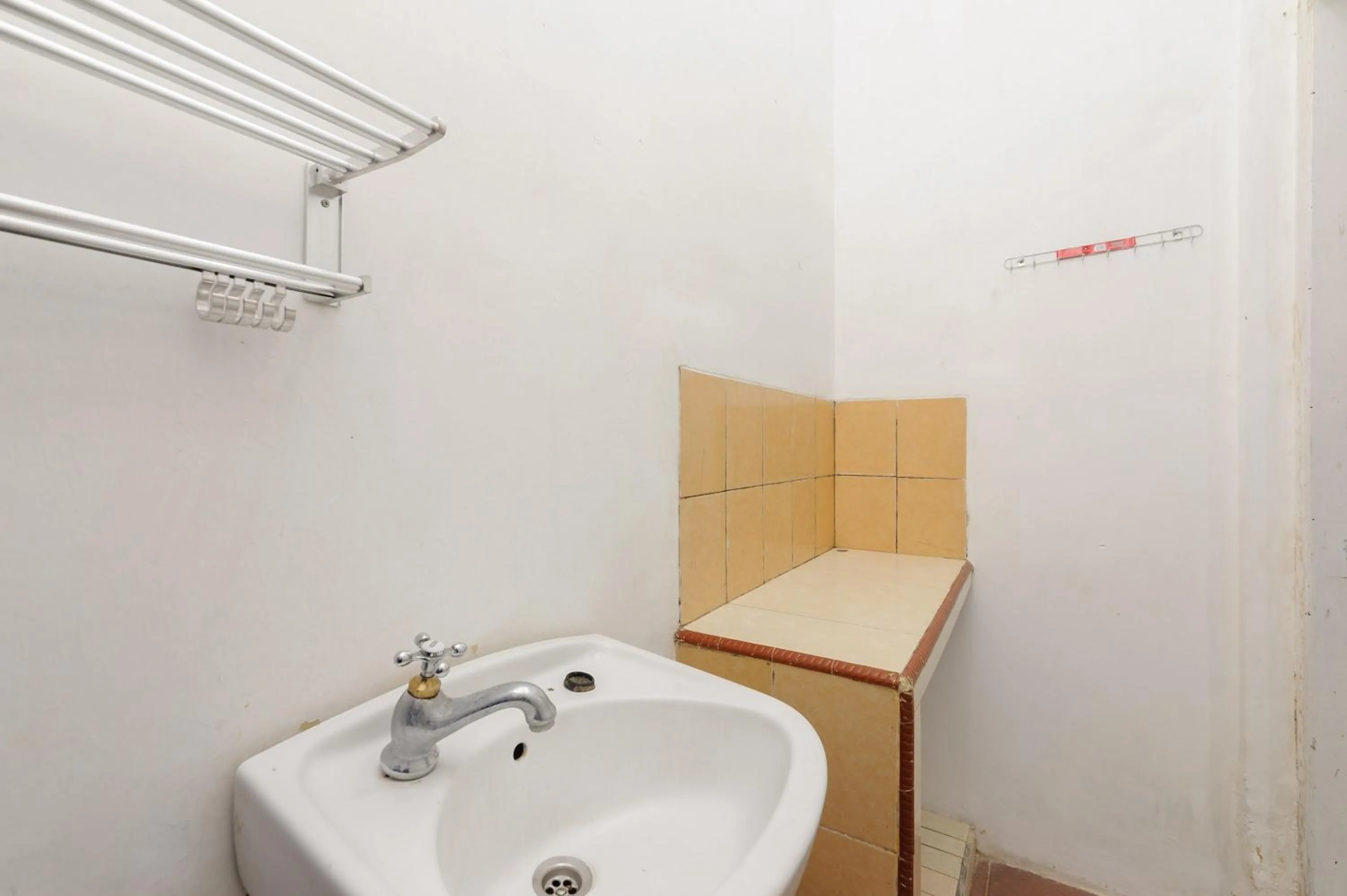 Bathroom in OYO 91068 Penginapan Way Semaka Syariah