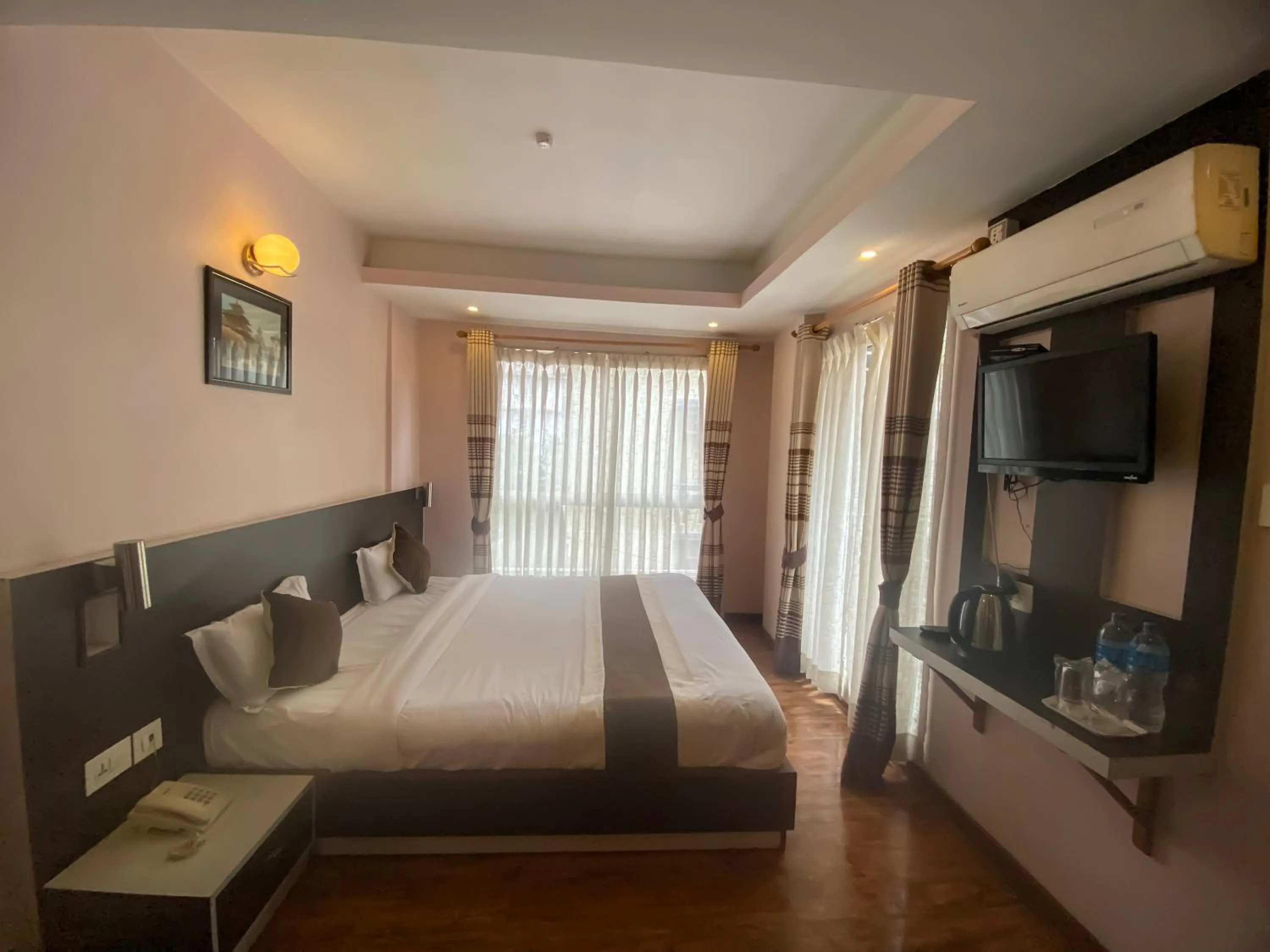 Bedroom, Bed in Lemon Tree Hotel Pvt. Ltd
