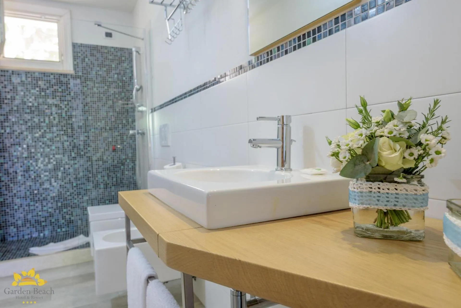 Bathroom in Hotel Garden Beach