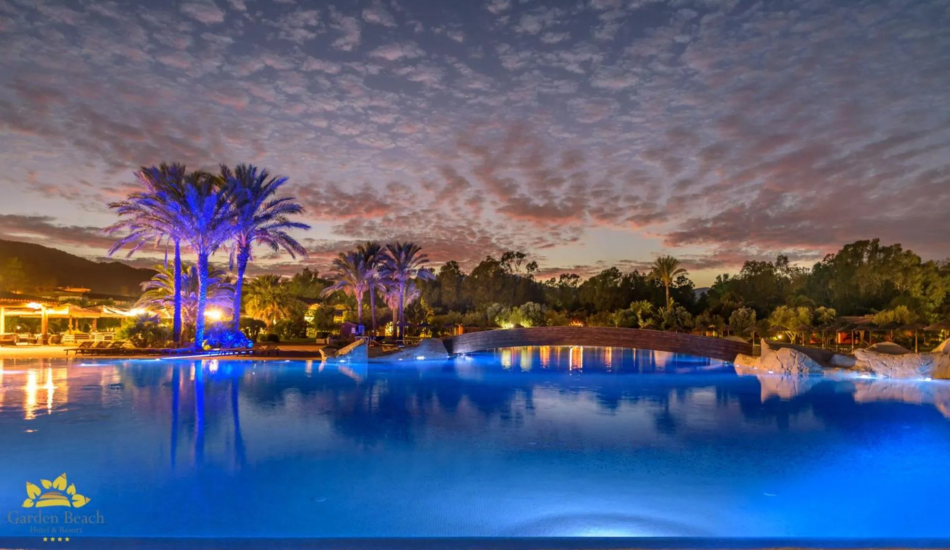 Swimming pool in Hotel Garden Beach
