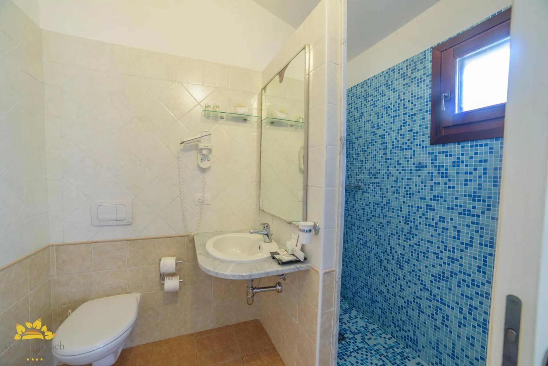 Shower in Hotel Garden Beach