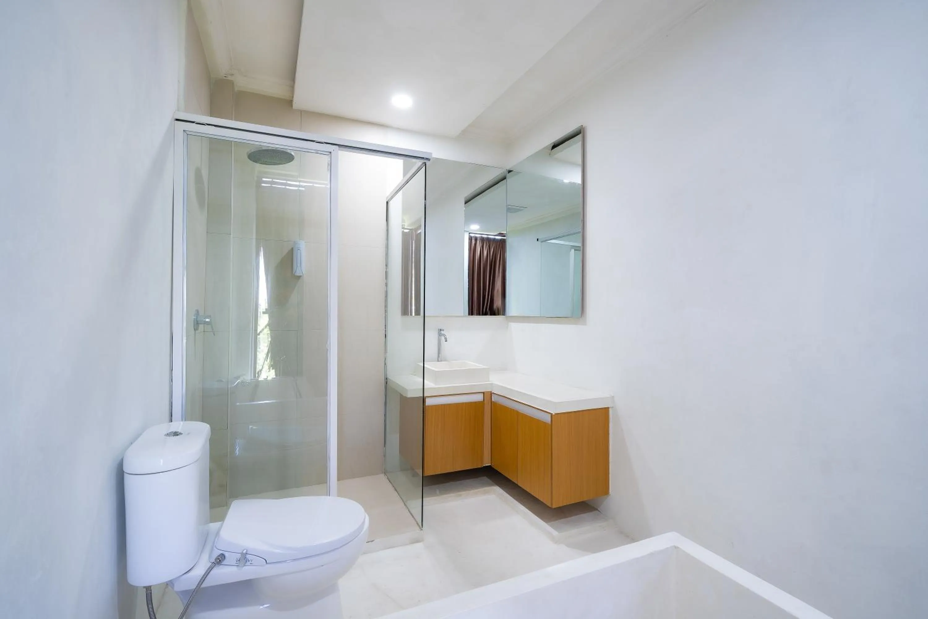 Toilet in Nirvana Hotel Resort Tetebatu