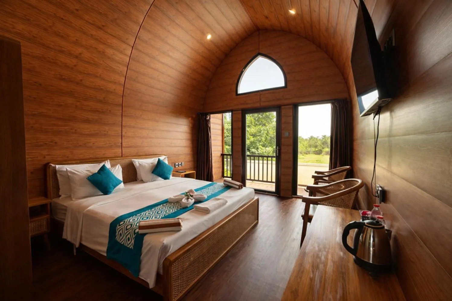 Bedroom, Bed in Nirvana Hotel Resort Tetebatu