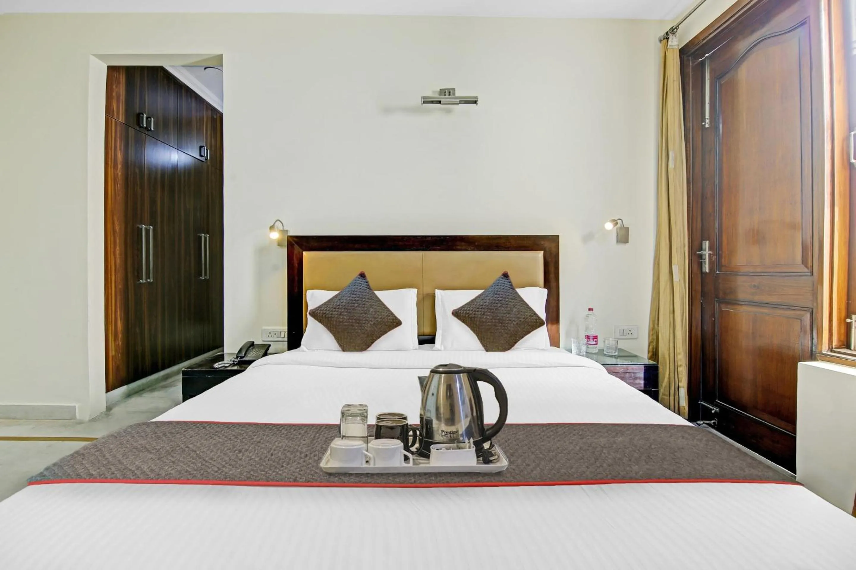 Lobby or reception, Bed in Collection O Imperial Oak Near Leisure Valley Park