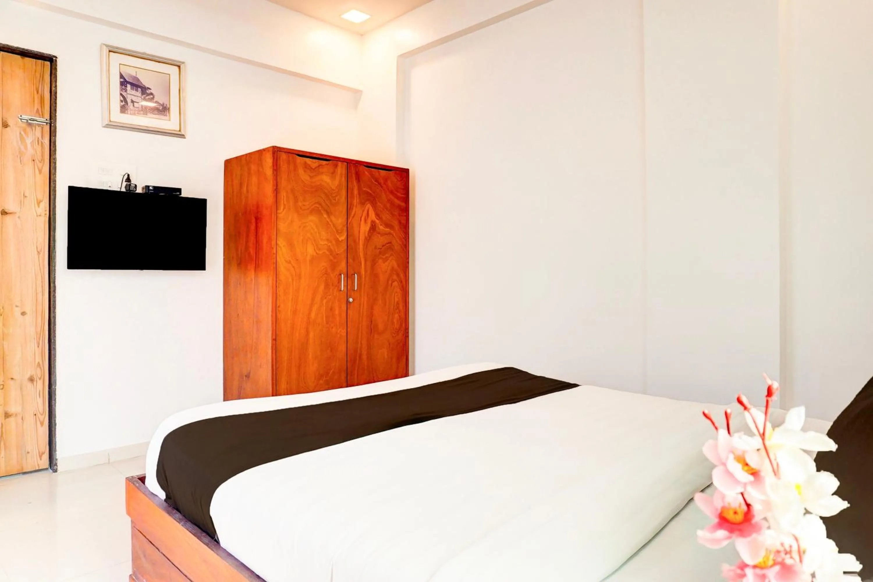 Bedroom, Bed in Super Collection O Ubale Nagar