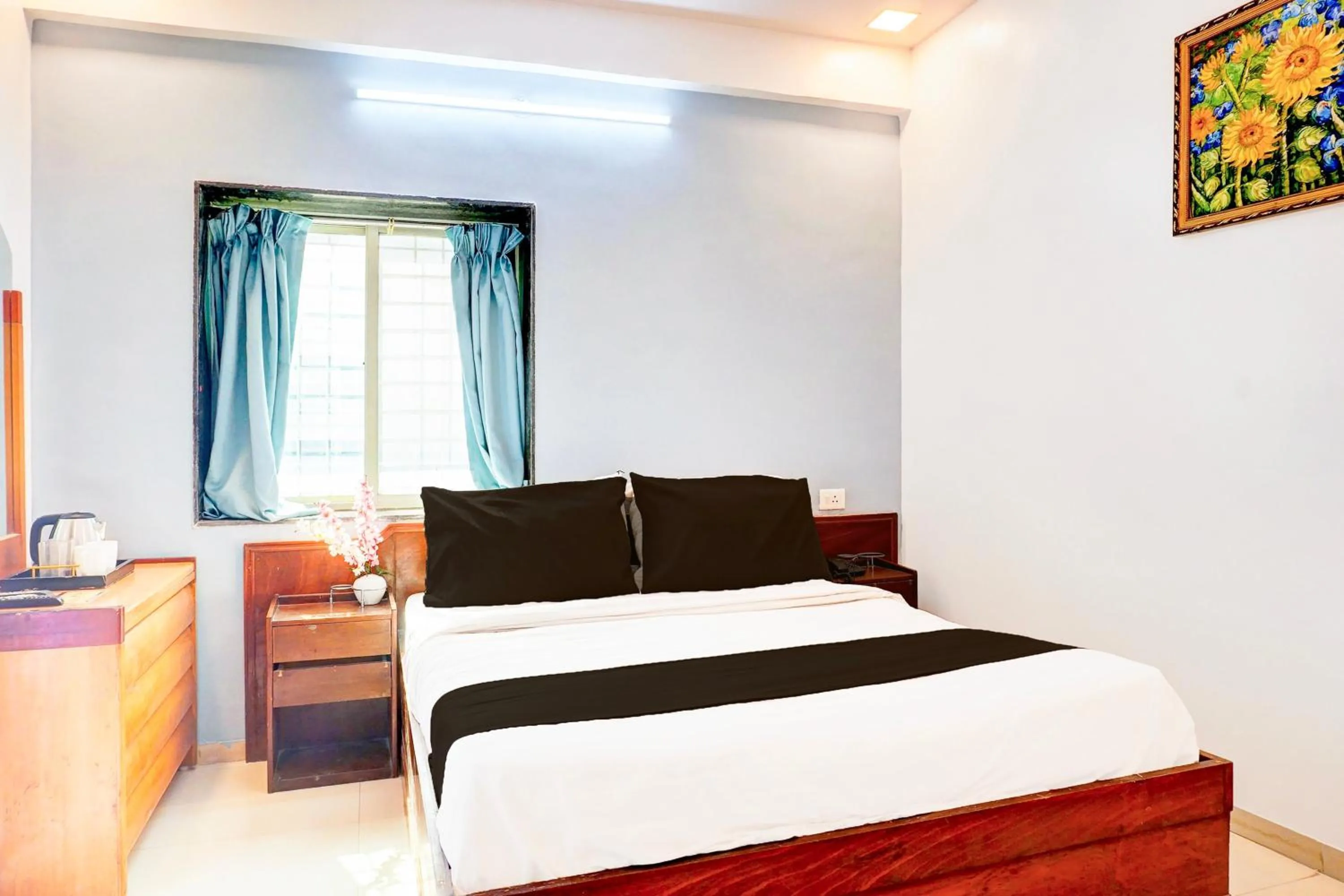 Bedroom, Bed in Super Collection O Ubale Nagar