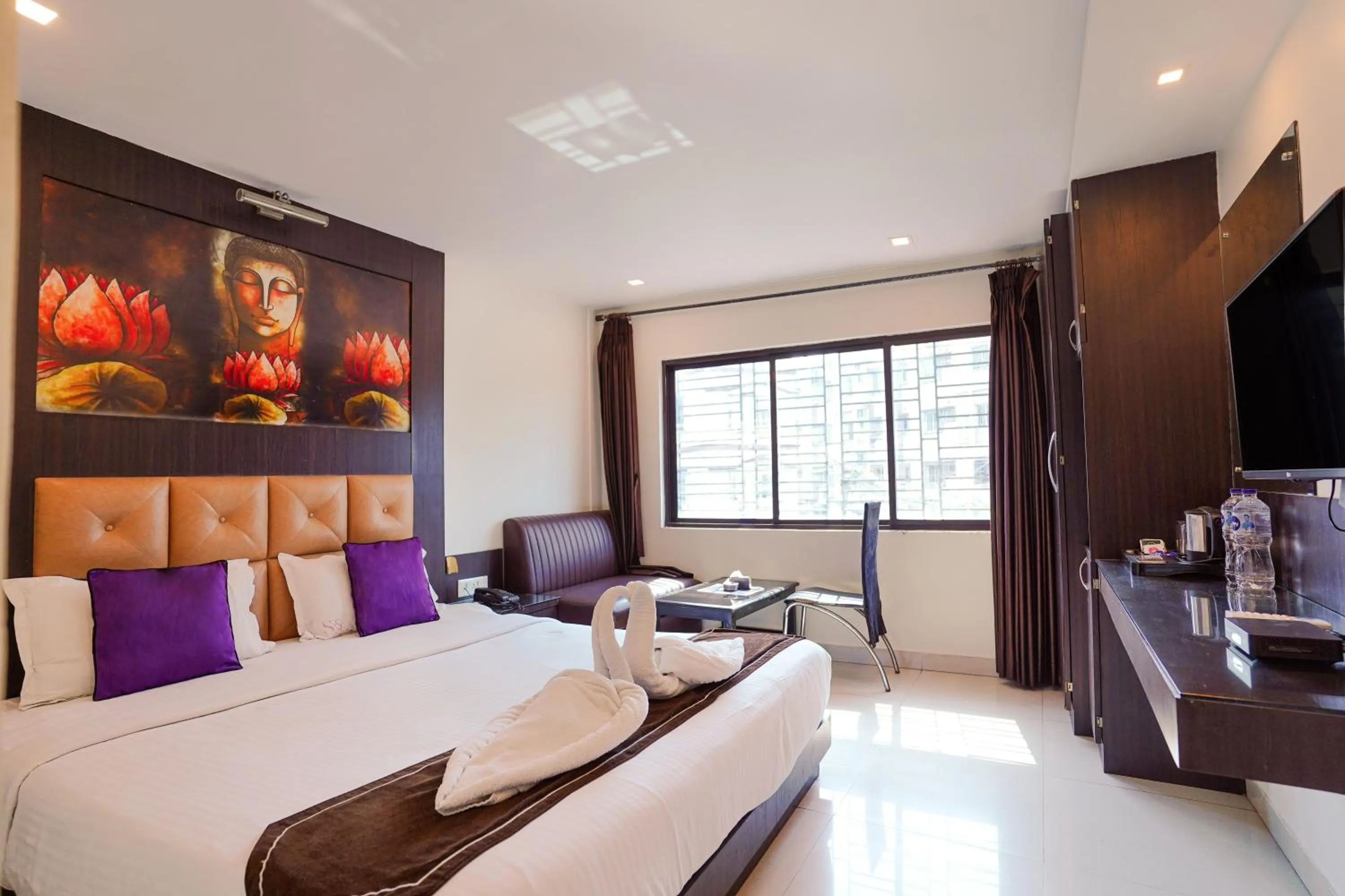 Bed in Sheldon Hotel