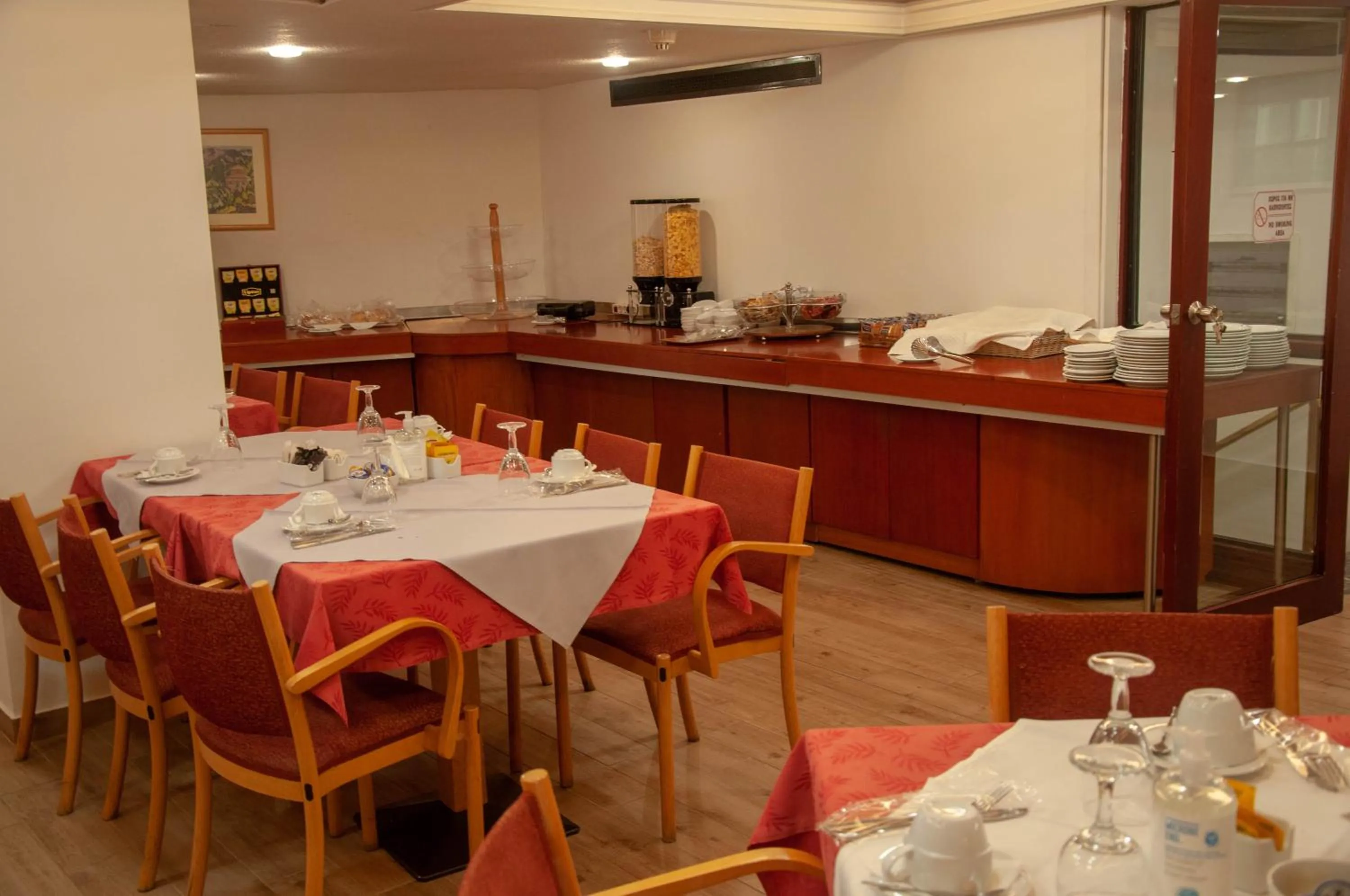 Breakfast in Hotel Samaras