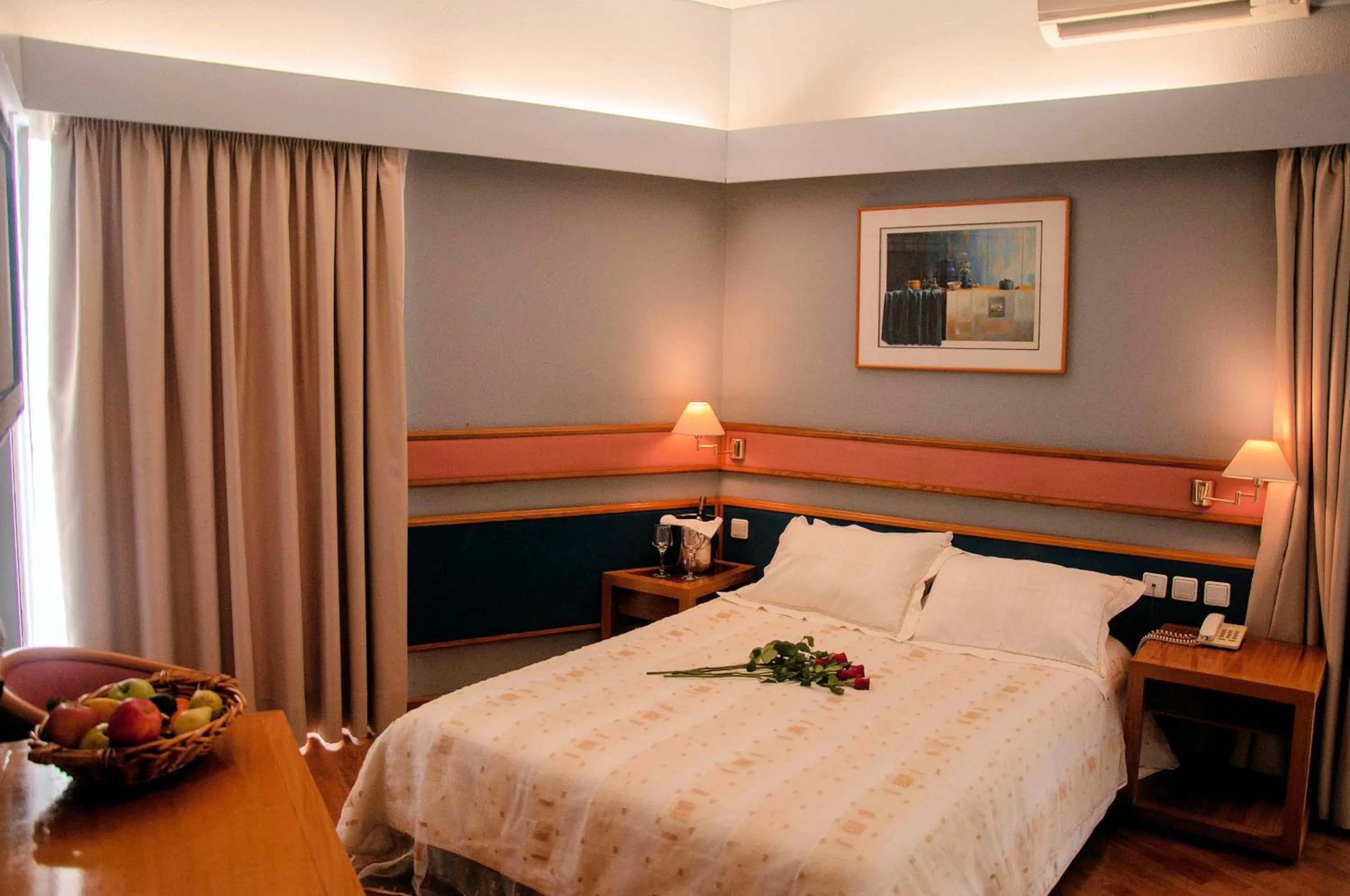 Photo of the whole room, Bed in Hotel Samaras