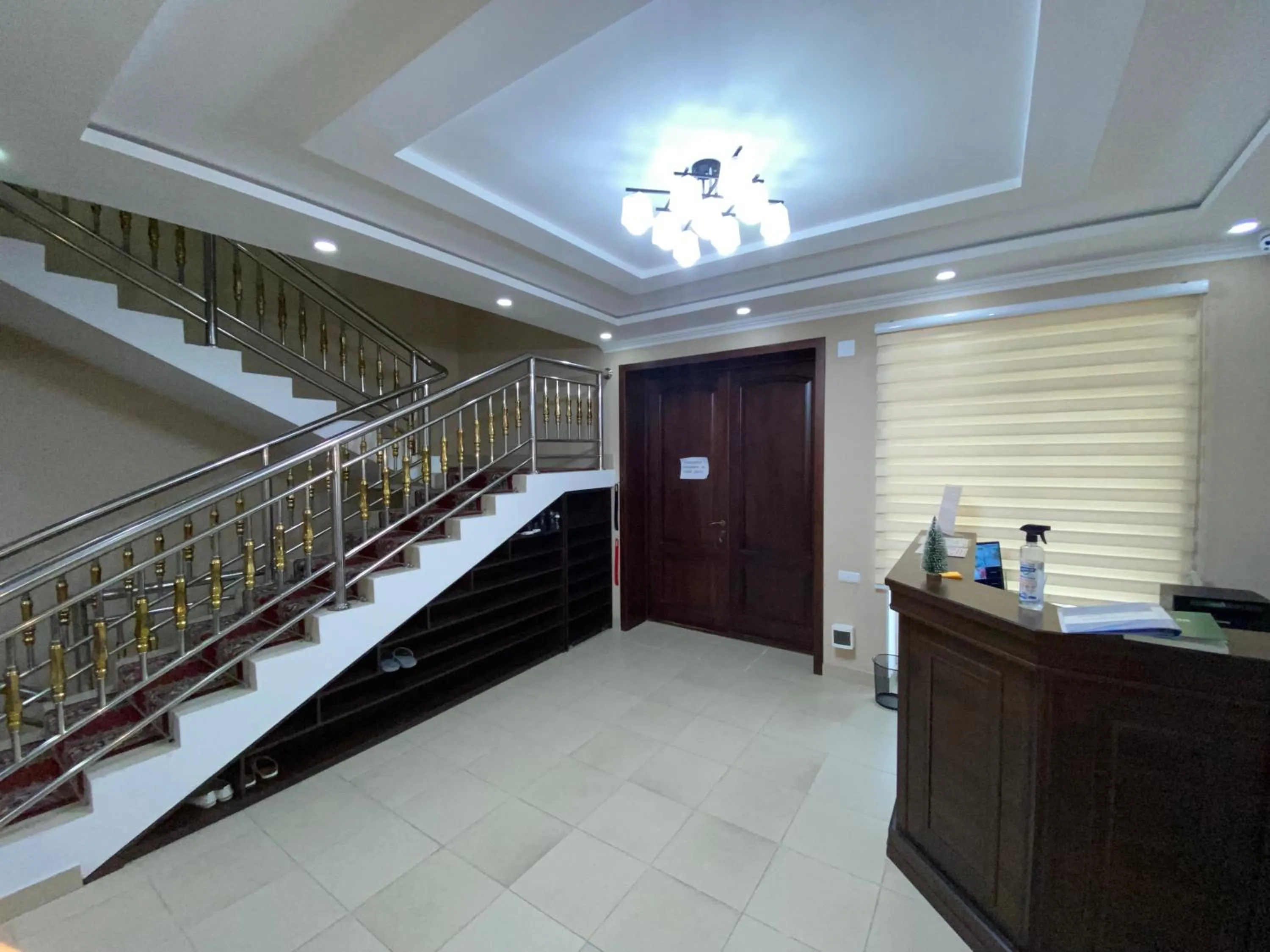 Staff in Bahri Tojik Resort & Spa