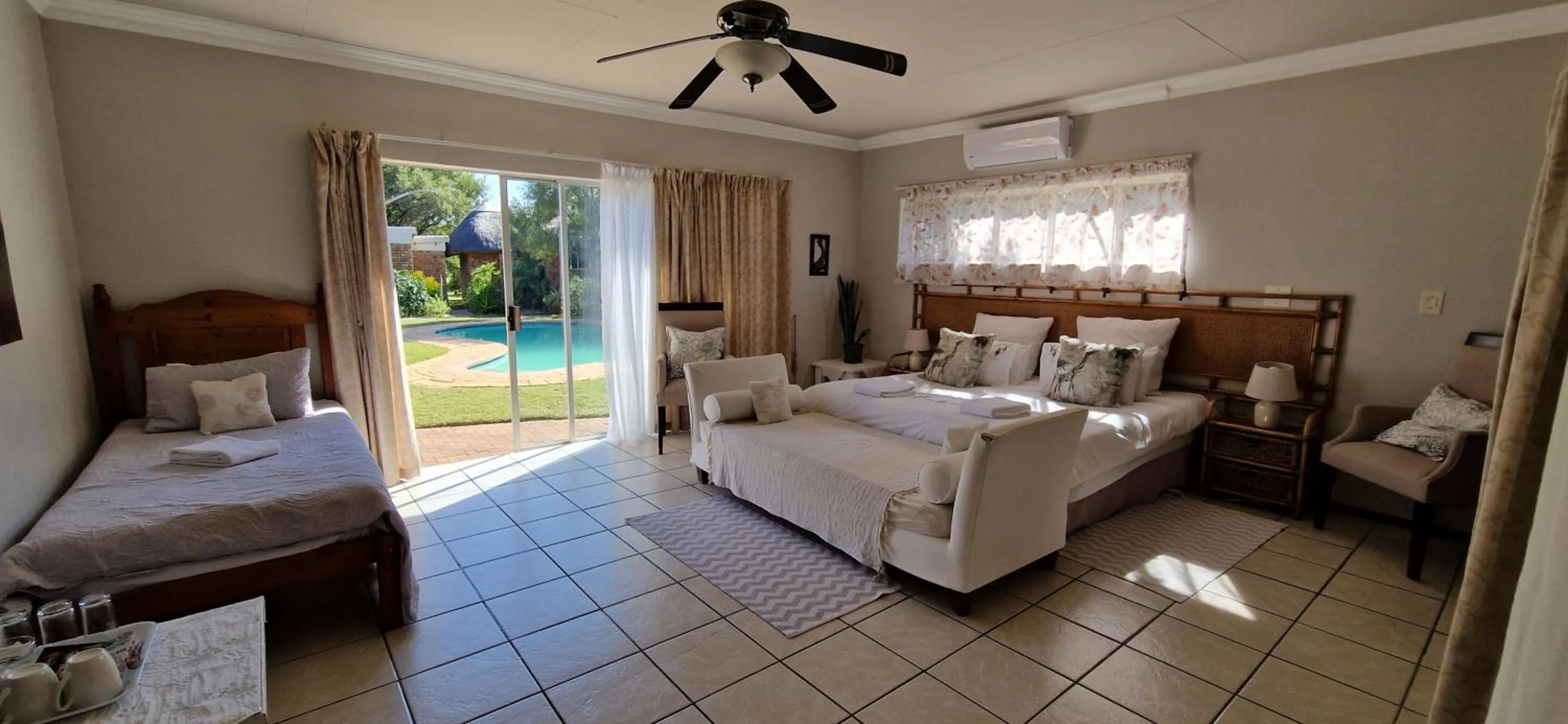 Photo of the whole room, Bed in Tamboti Bush Lodge