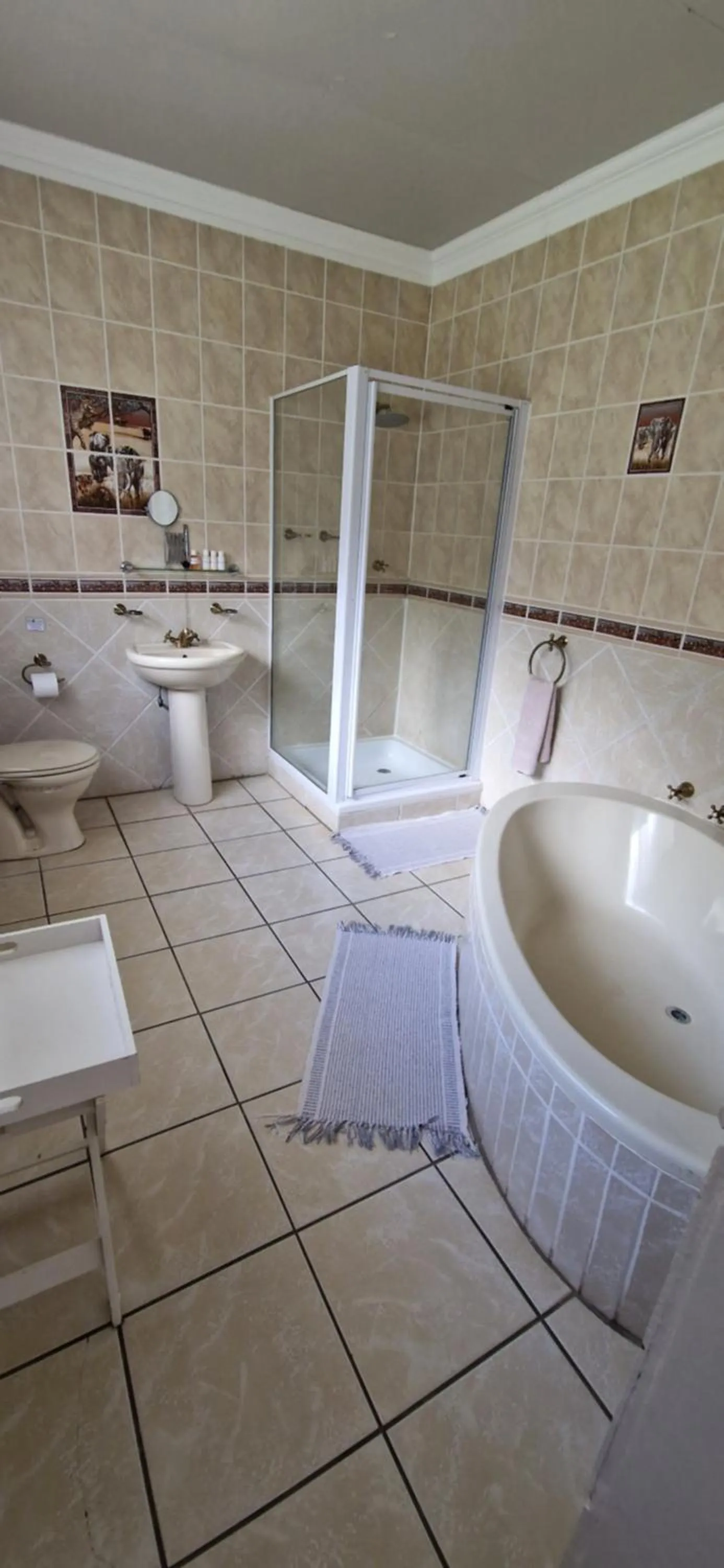 Shower in Tamboti Bush Lodge