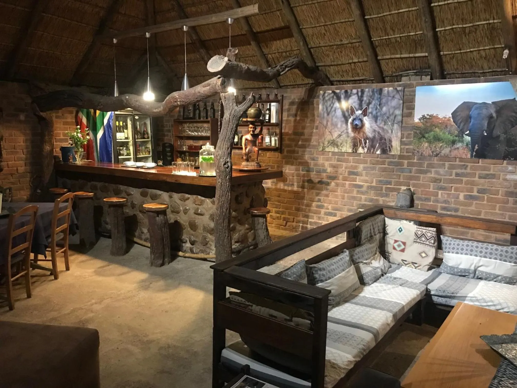 Restaurant/places to eat in Tamboti Bush Lodge