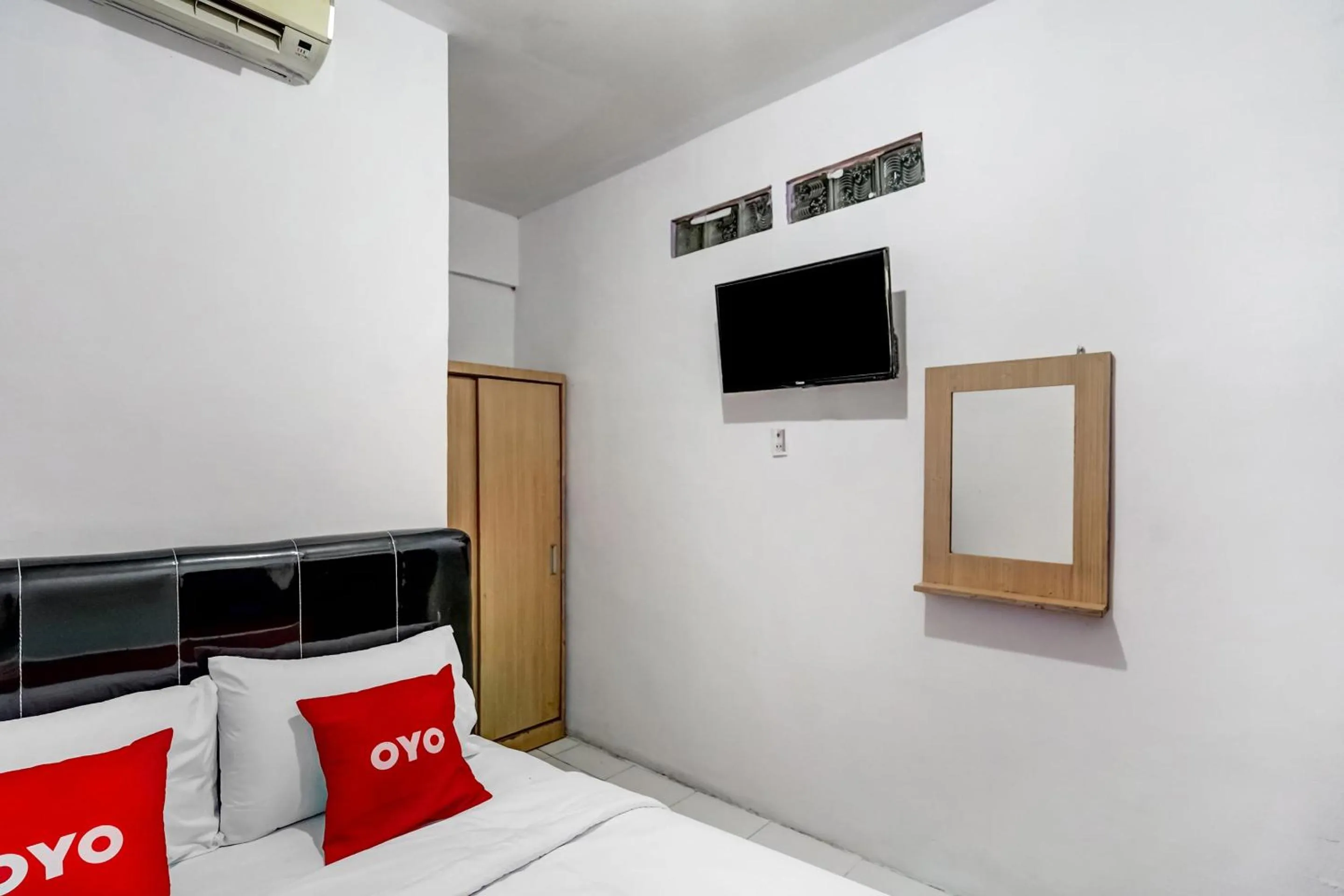 Bedroom in Hotel O Wilson HomestayNearRSU Bunda Thamrin