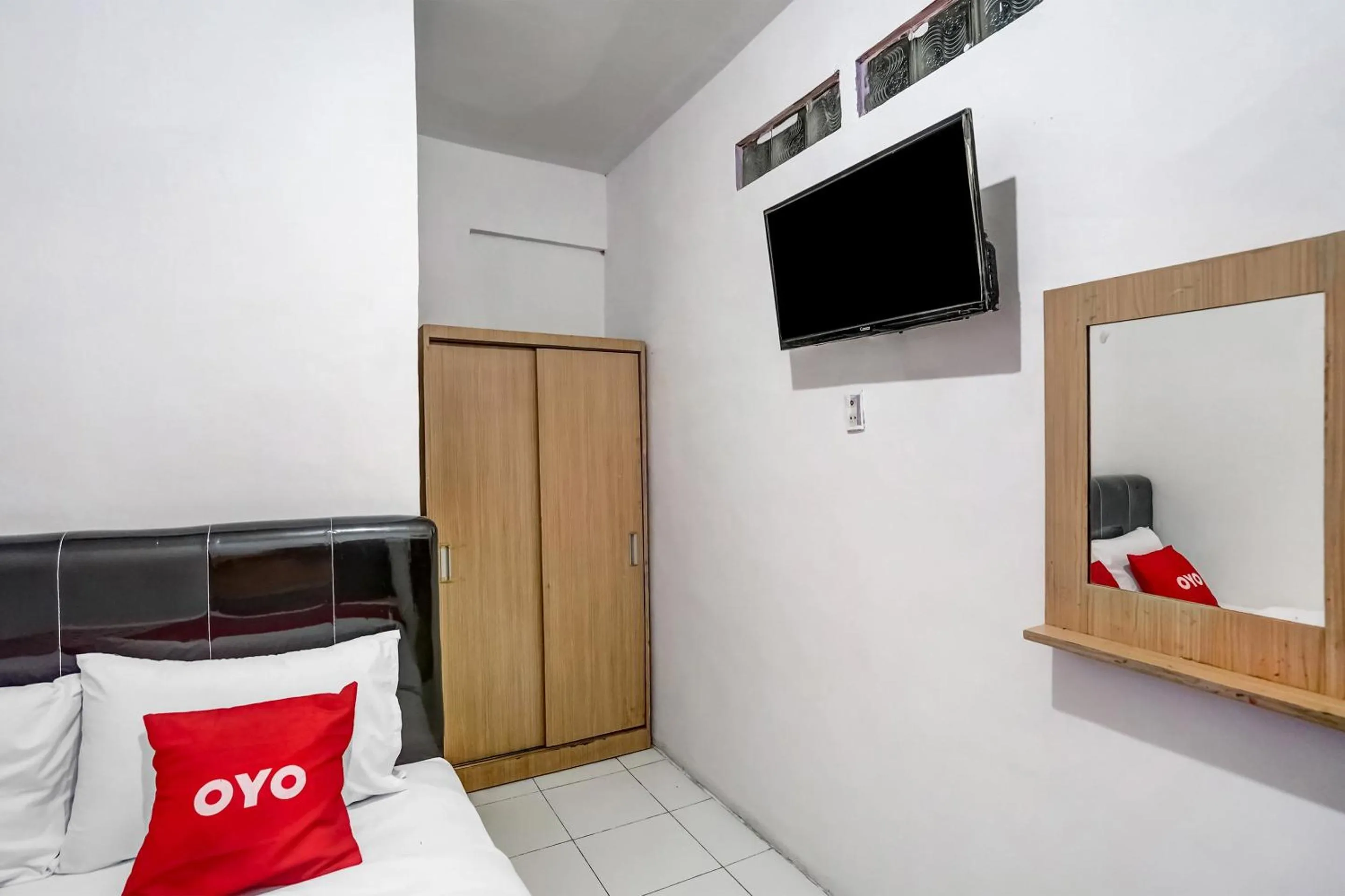 Bedroom in Hotel O Wilson HomestayNearRSU Bunda Thamrin