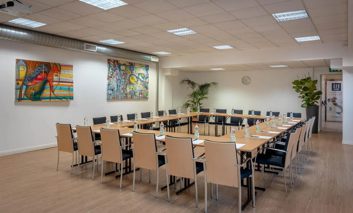 Meeting/conference room in iH Hotels Milano Gioia